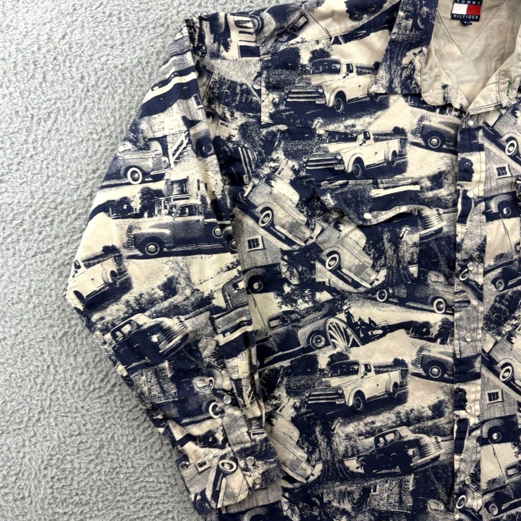 Tommy Hilfiger VINTAGE Tommy Hilfiger Shirt Men XL Car Print 90s Classic Pearl Snap Long Sleeve Size US XL / EU 56 / 4 - 4 Thumbnail