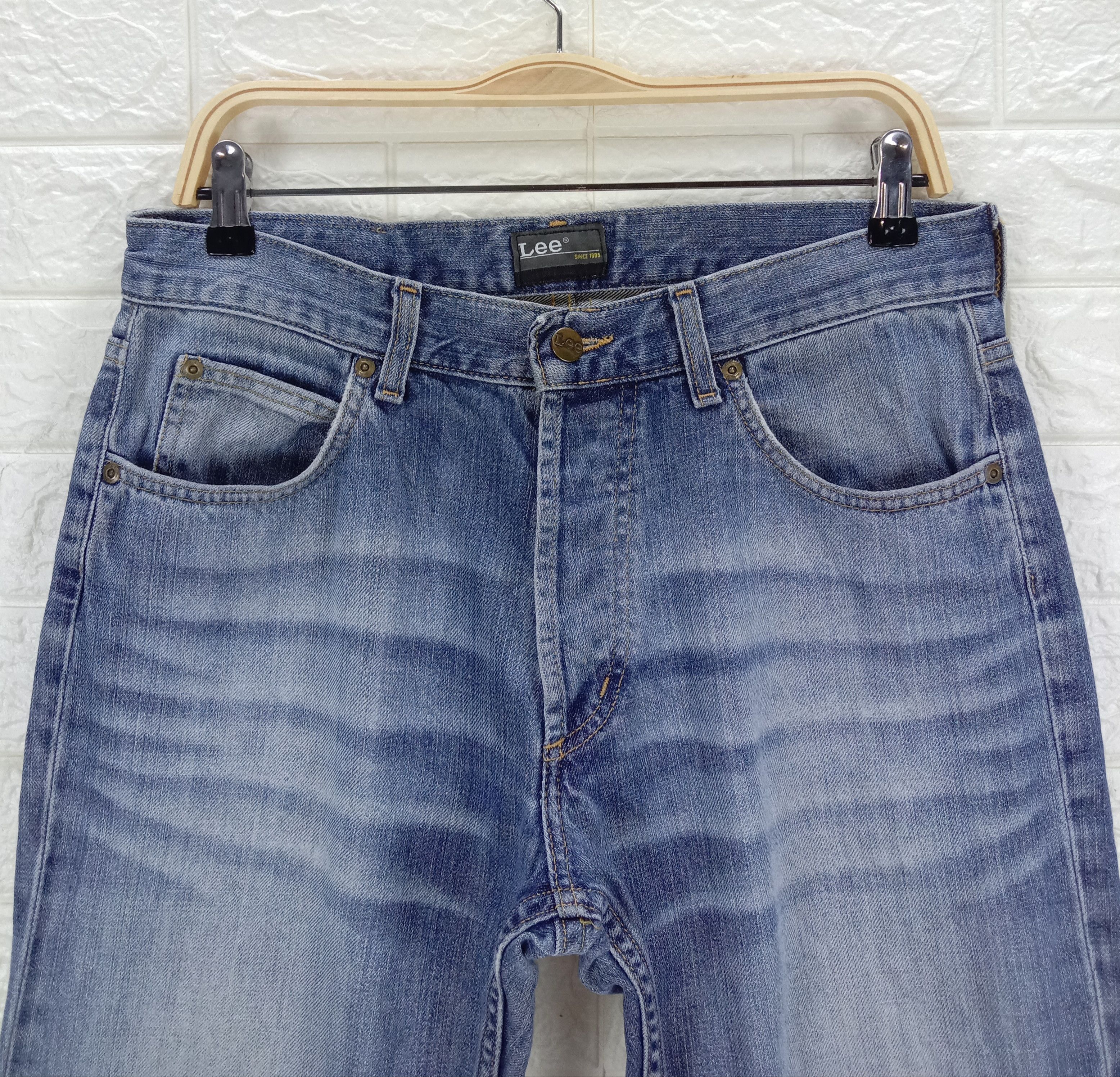 Lee Vintage Lee Faded Blue Flare Jeans Bell Bottom Ripped Denim Size US 32 / EU 48 - 2 Thumbnail