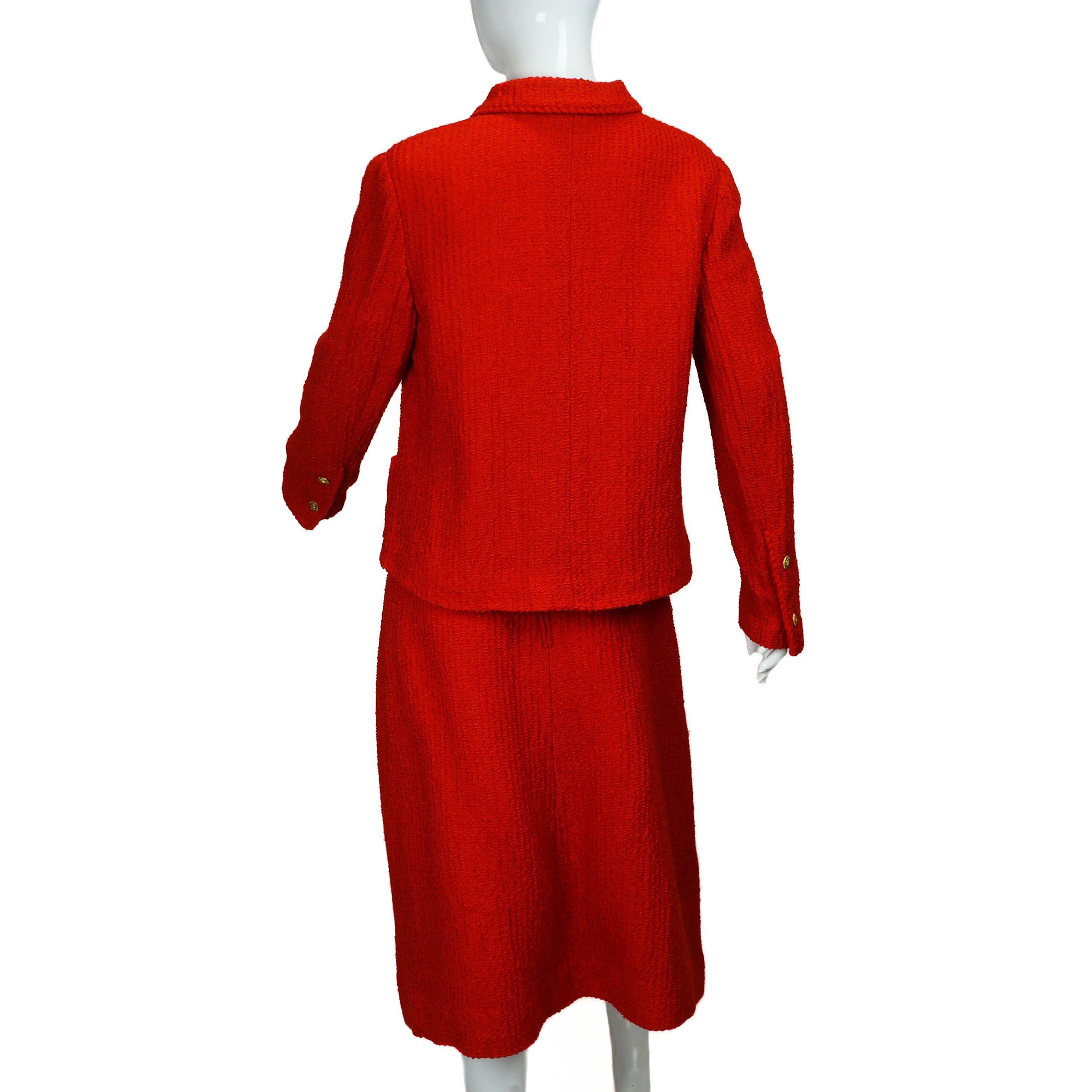 Chanel CHANEL Boutique 1978-1985 Red Tweed Jacket Suit Vintage Size M / US 6-8 / IT 42-44 - 2 Thumbnail