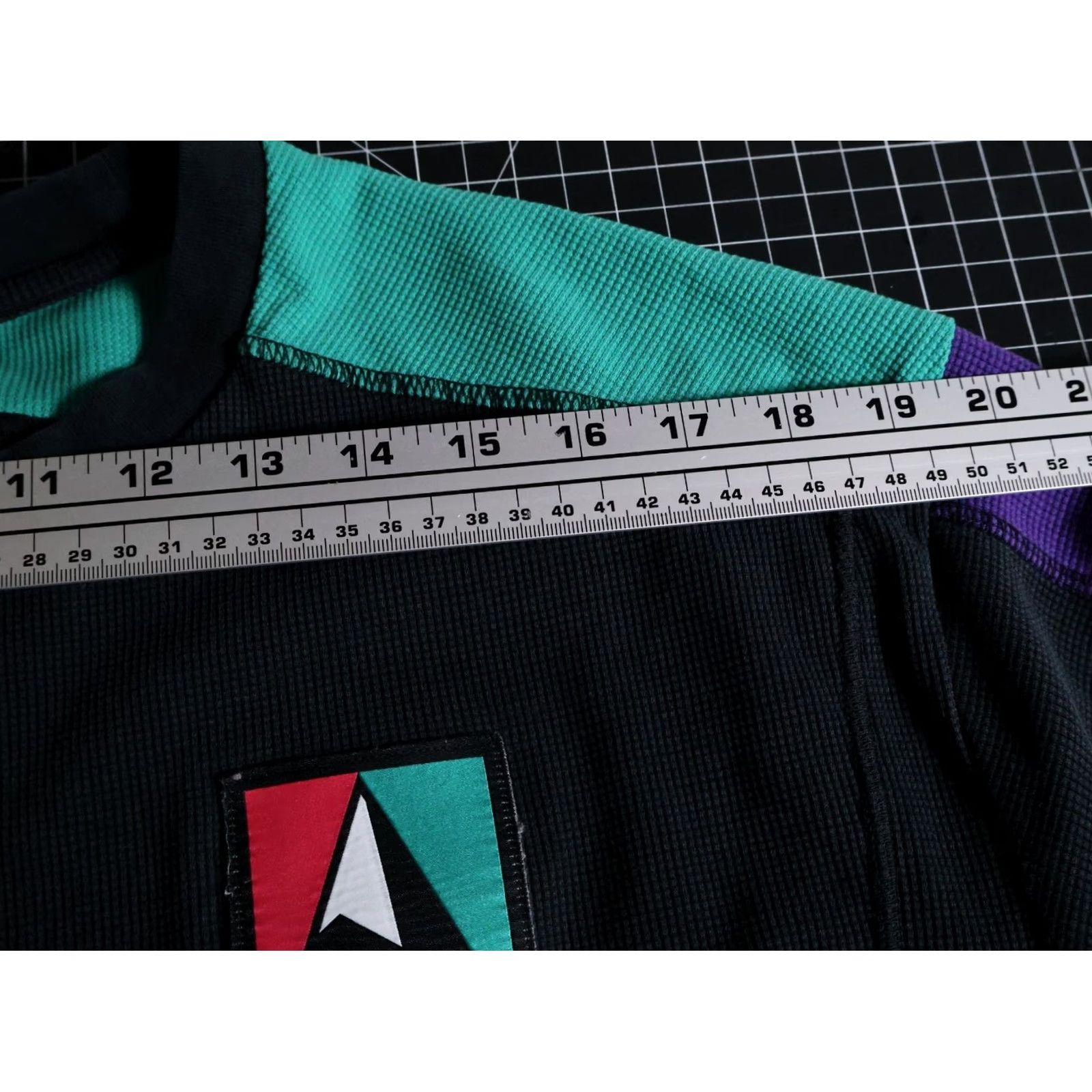 Jordan Brand Jordan Mountainside Thermal Shirt Men's Large Black Green Purple Waffle Knit Shirt Size US L / EU 52-54 / 3 - 7 Thumbnail