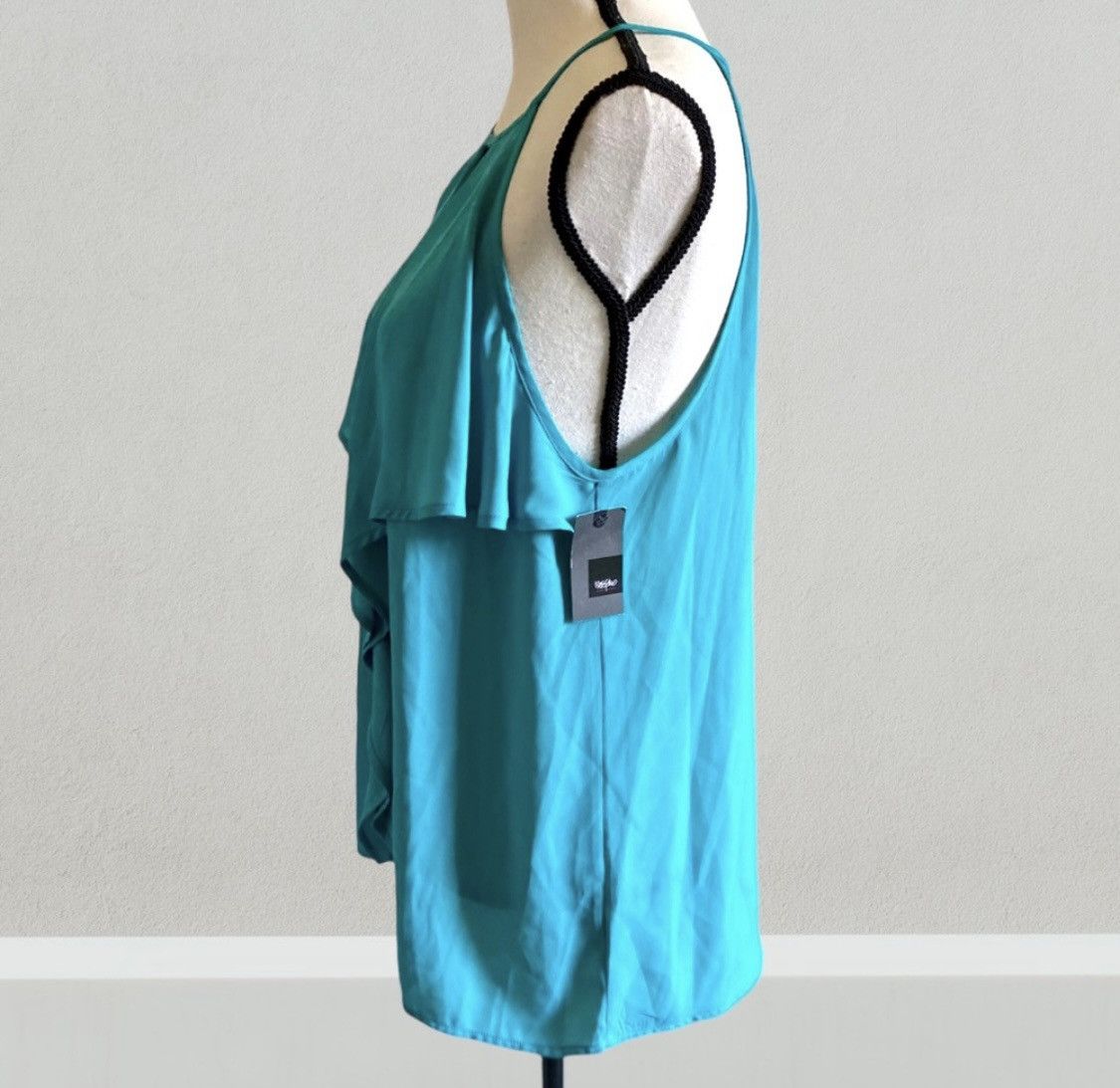 Mossimo TURQUOISE SLEEVELESS RUFFLE CUTOUT TANK TOP BLOUSE Size M / US 6-8 / IT 42-44 - 8 Thumbnail