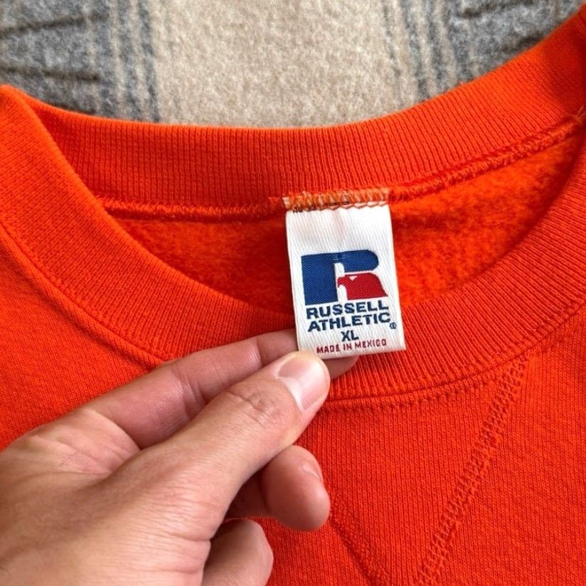 Russell Athletic VINTAGE Russell Athletic Orange Crew Neck Sweatshirt XL Men Pullover 90s Solid Long Sleeve Regular Size XL Crew Neck Men Size US XL / EU 56 / 4 - 2 Thumbnail
