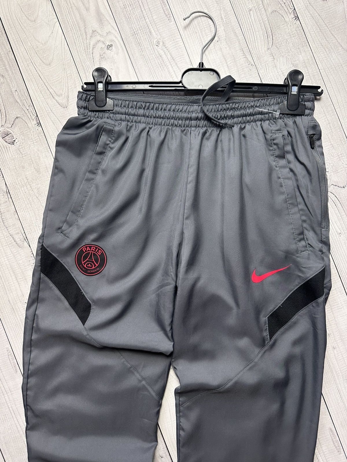 Nike Vintage Nike PSG Paris soccer joggers size S grey Size US 30 / EU 46 - 3 Thumbnail