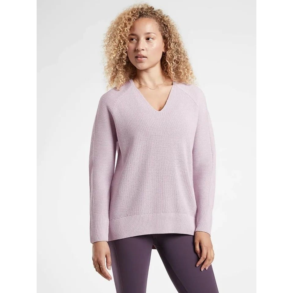 Athleta Athleta Hanover Merino V-Neck Sweater Oversized Shasta Purpl Size XS / US 0-2 / IT 36-38 - 1 Thumbnail
