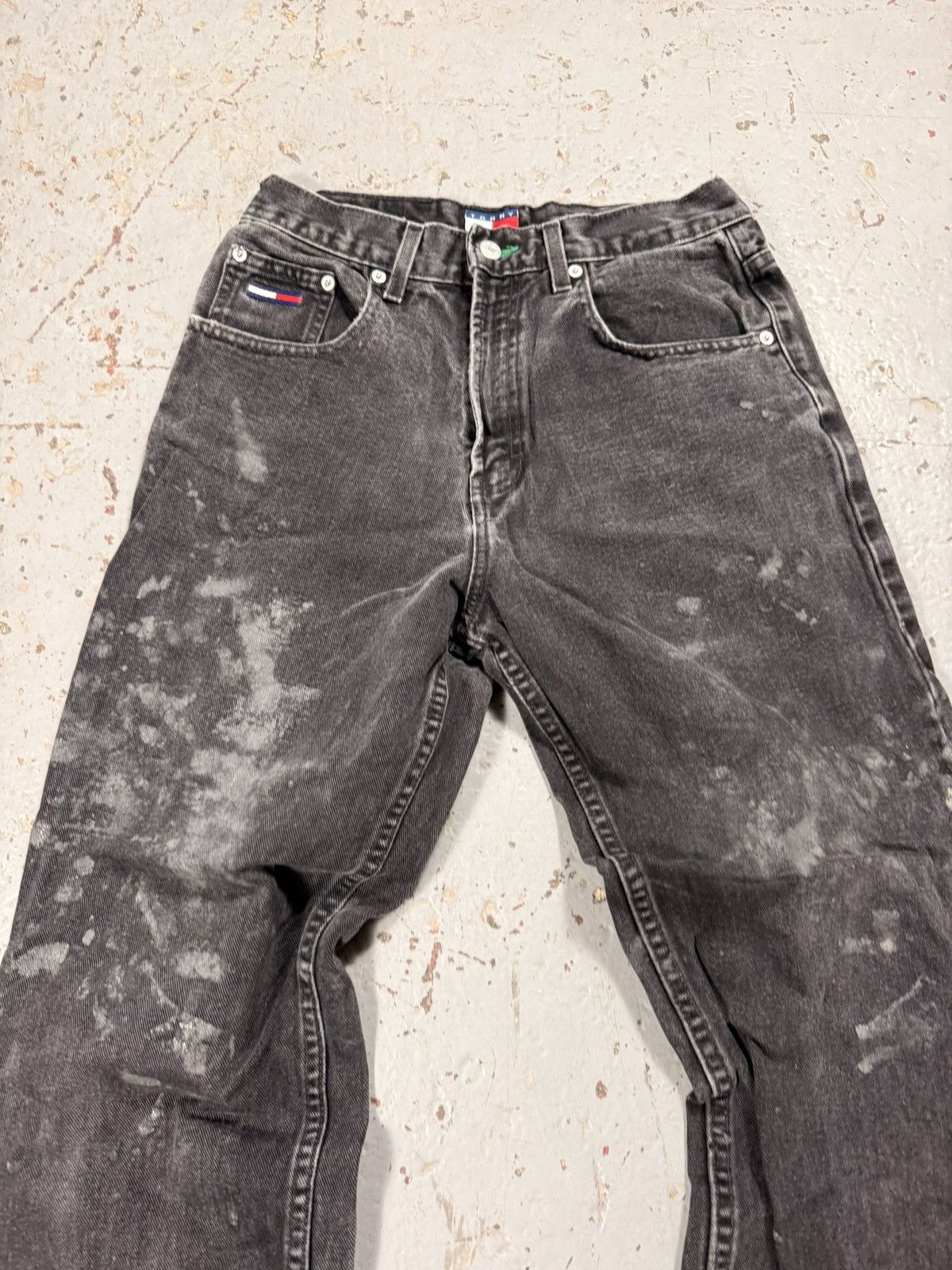 Tommy Hilfiger Vintage Tommy Hilfiger Bleach Faded Jeans Size US 29 - 3 Thumbnail