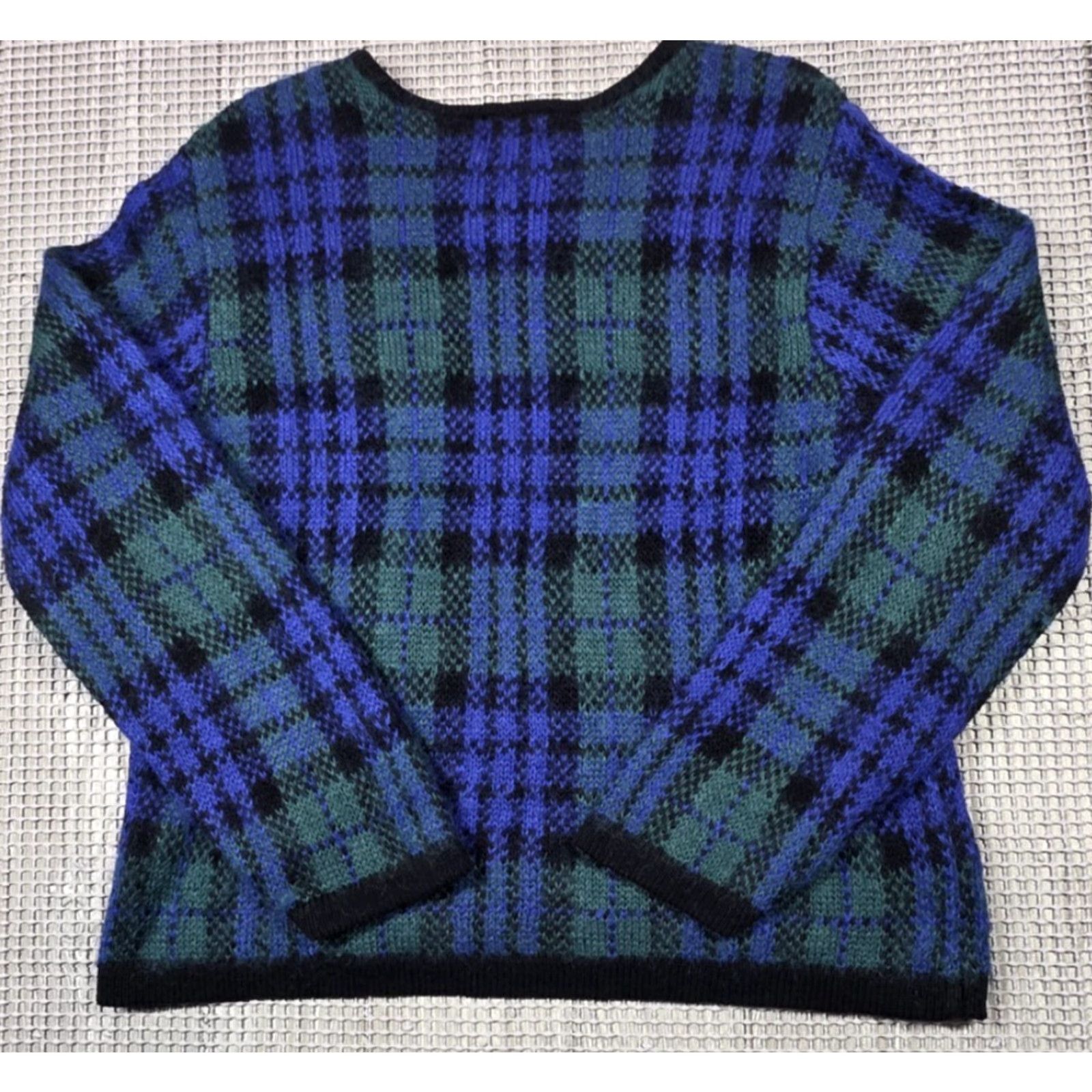 Gap **Vintage Gap Tartan Plaid Blue Green Womens Sweater Size L** User: Vintage Gap Tartan Plaid Blue Green Women's Large Sweater Size L / US 10 / IT 46 - 6 Thumbnail