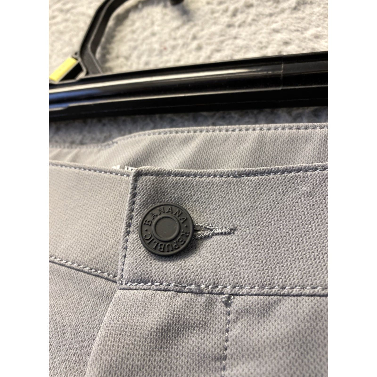Banana Republic Banana Republic Golf Pants 40x29 Gray Slim Stretch Wicking Flat Front Mens Size US 40 / EU 56 - 3 Thumbnail