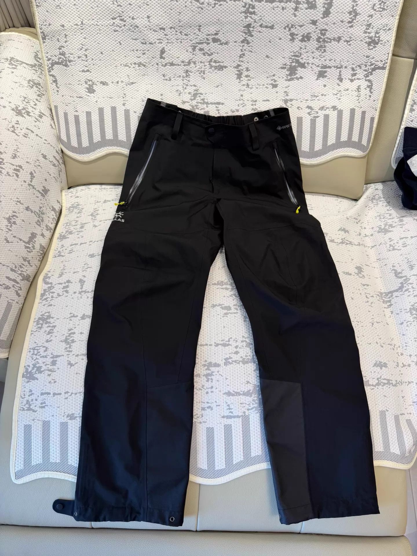 Other KAILAS SD500 S GTX W/B Unisex Hiking Pants Black Size US 32 / EU 48 - 1 Thumbnail