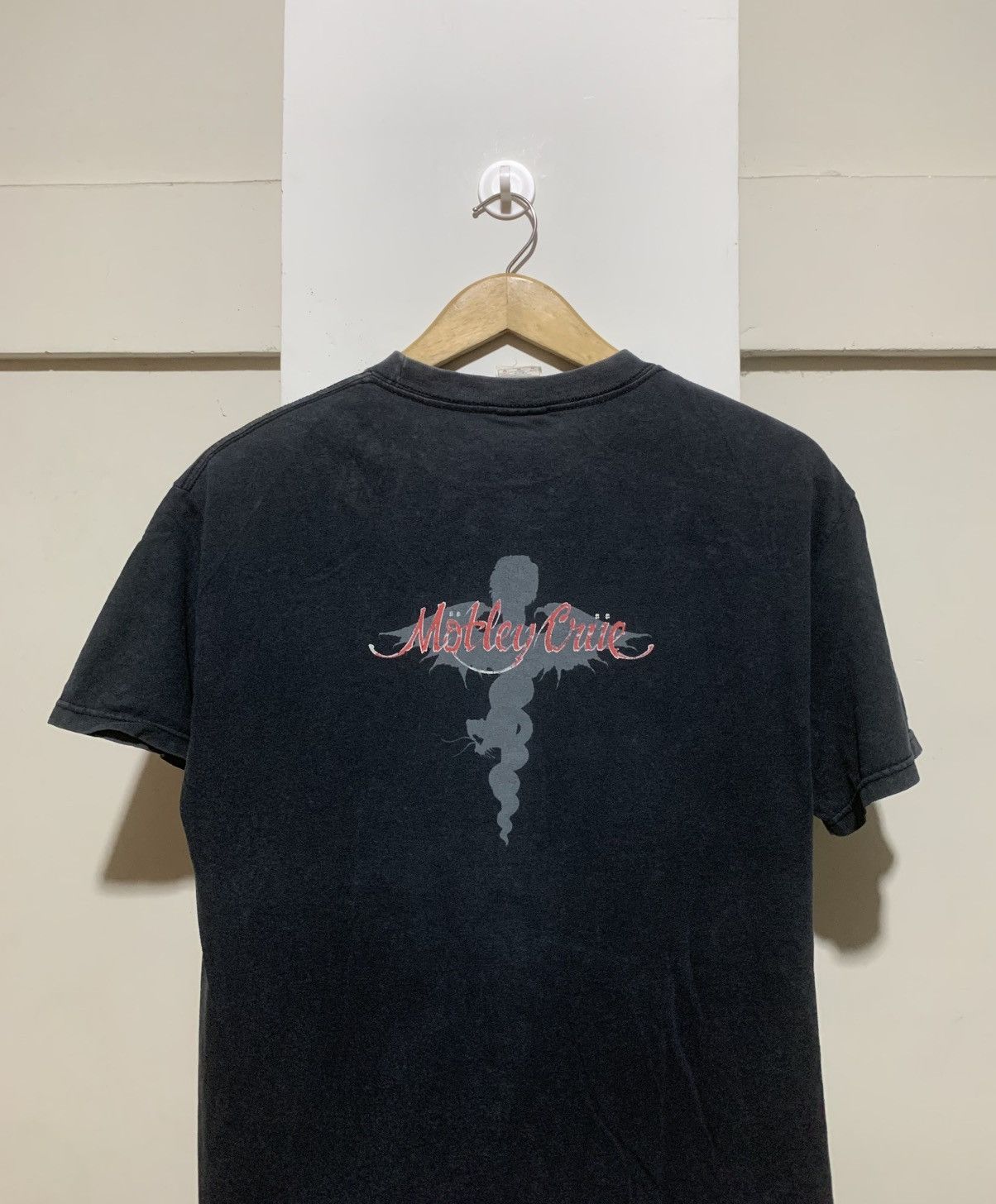 Band Tees Vintage 2003 Motley Crue - Dr. Feelgood Amiri Style Tee Size US M / EU 48-50 / 2 - 11 Thumbnail