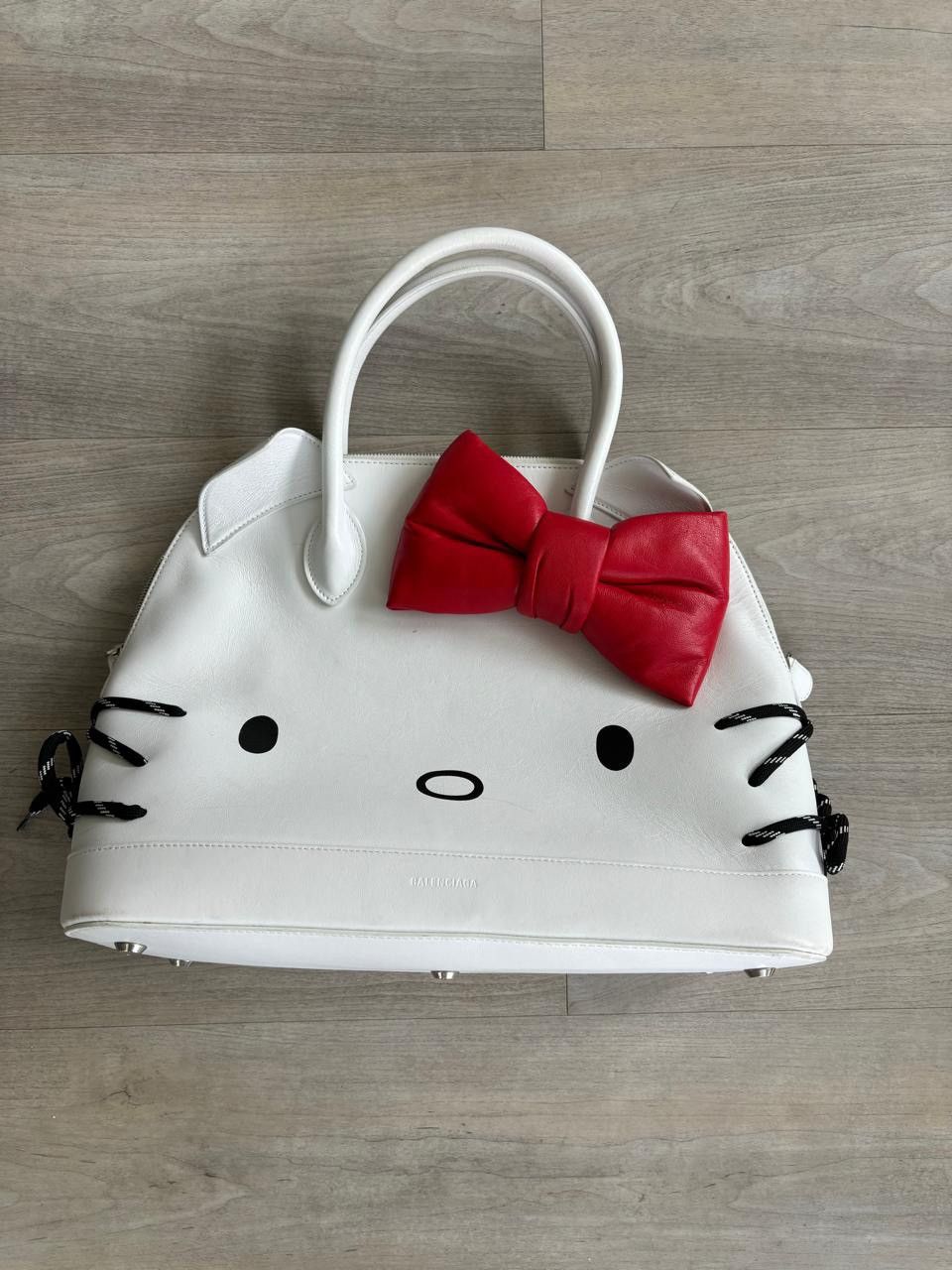 Balenciaga SS20 Balenciaga Hello Kitty Runway Ville Handbag Bag Size ONE SIZE - 4 Thumbnail