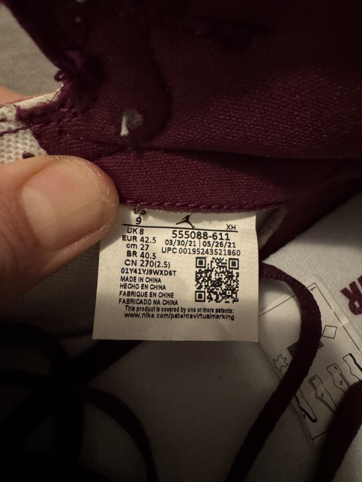 Nike NIKE AIR JORDAN 1 555088-611 “BORDEAUX. US9 new no box condi Size US 9 / EU 42 - 12 Thumbnail