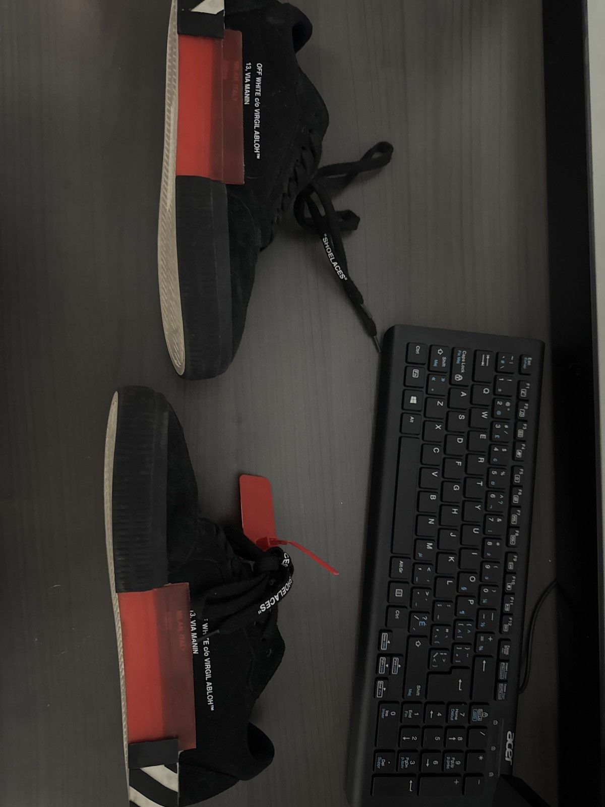 Off white Vulcan low top