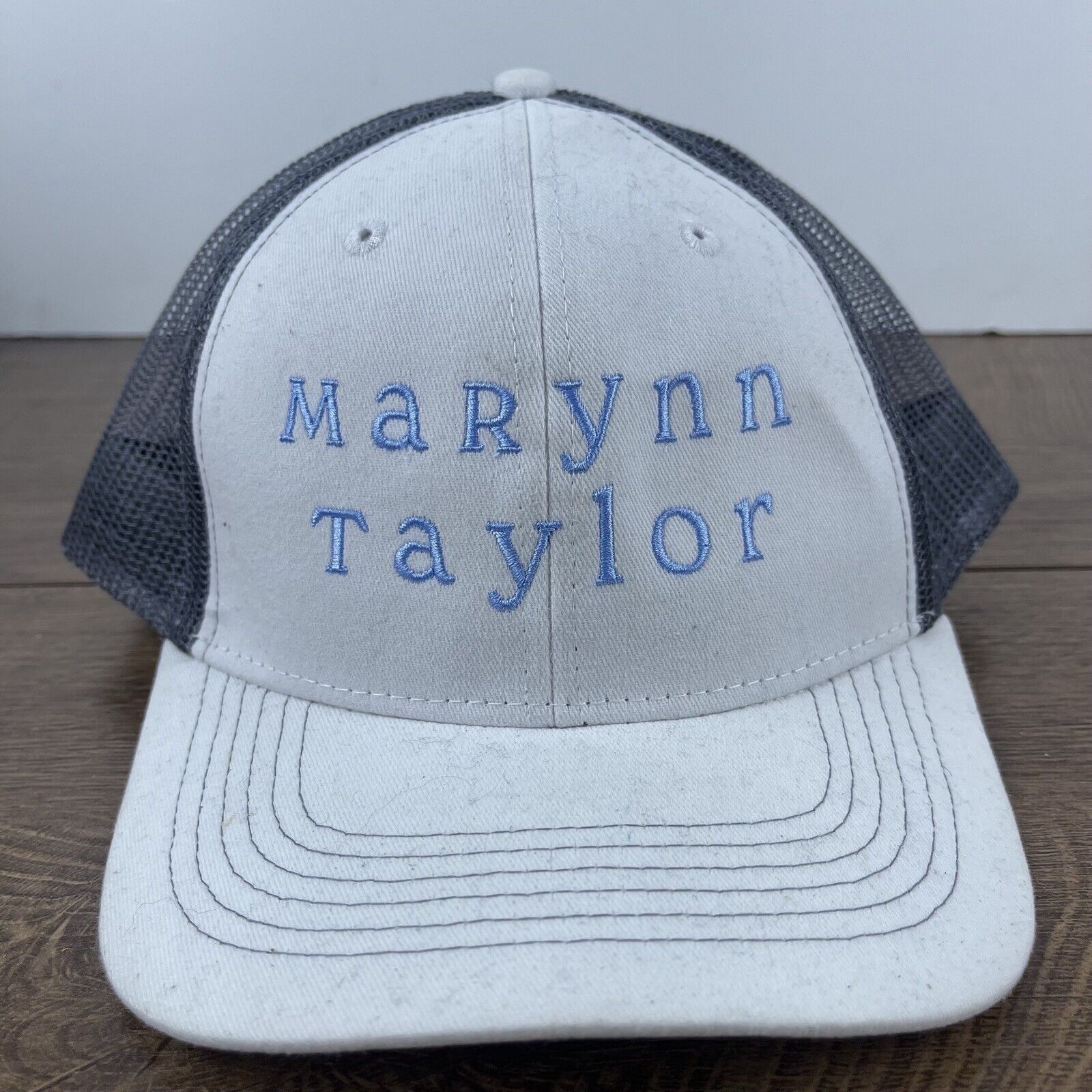 Other Marynn Taylor Hat Adjustable Hat White Adjustable Hat White Size ONE SIZE - 4 Thumbnail