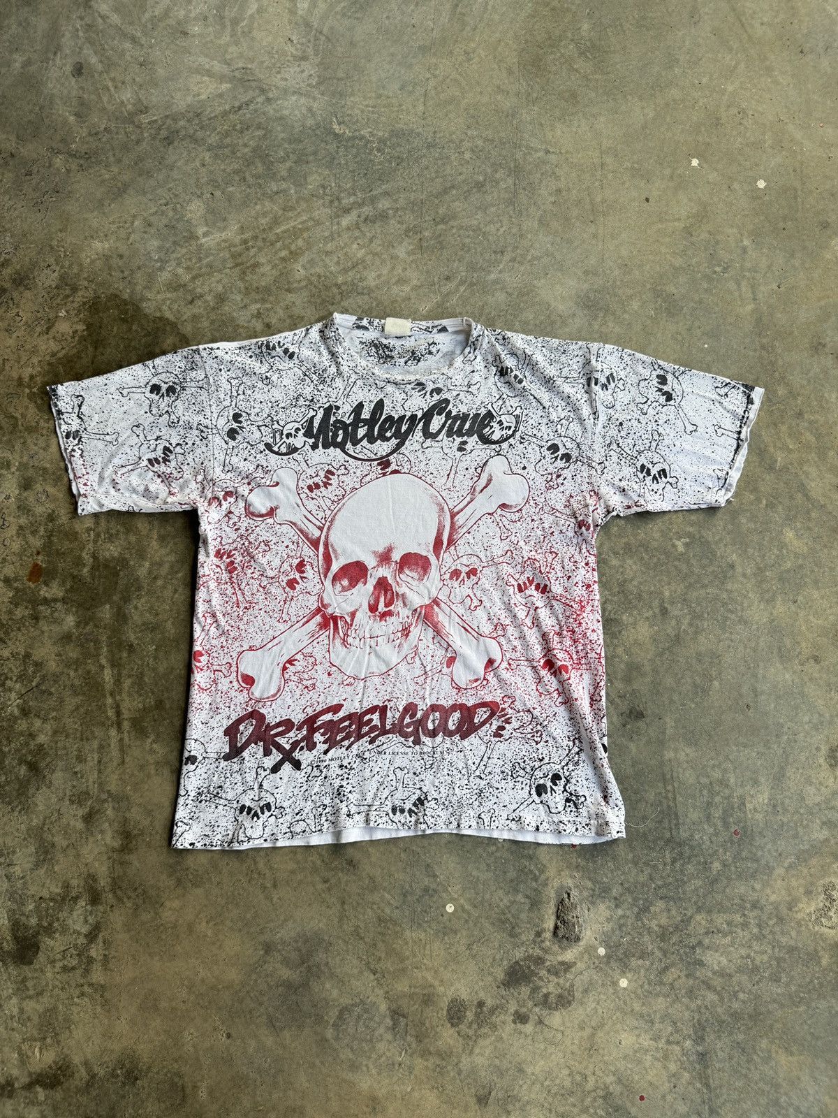 Band Tees × Vintage *RARE* MOTLEY CRUE 1990 VINTAGE AOP DR FEELGOOD FAN TEE Size US XL / EU 56 / 4 - 1 Thumbnail