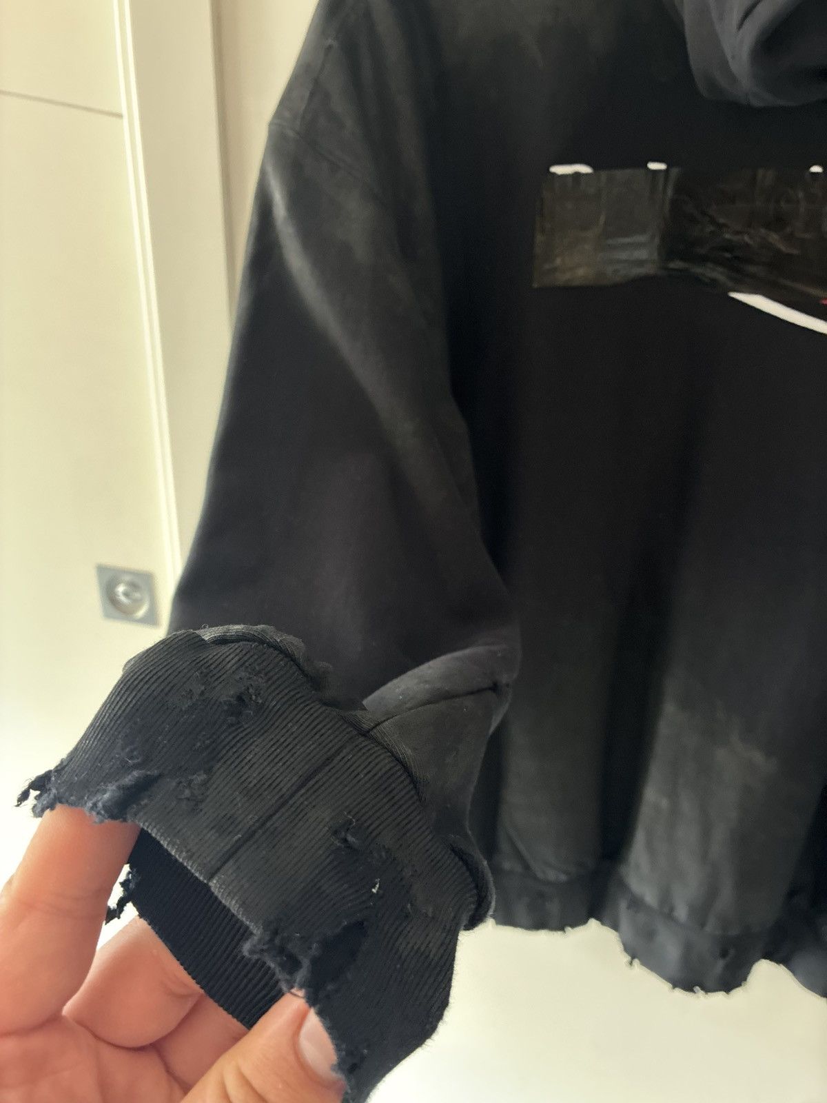 Balenciaga Balenciaga Gaffer Distressed Oversize Hooded Sweater Size US S / EU 44-46 / 1 - 10 Thumbnail