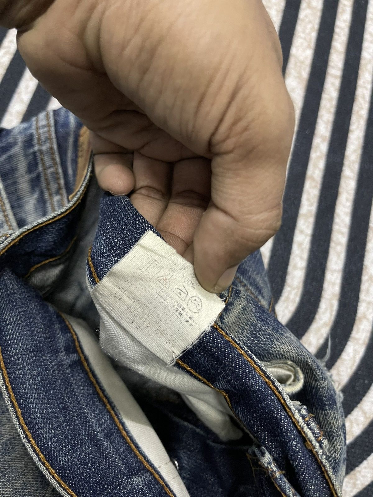 Levi's Vintage Clothing VINTAGE 90s LEVIS WASHABLE DISTRESSED JEANS NICE DESIGN Size 28" / US 6 / IT 42 - 13 Thumbnail