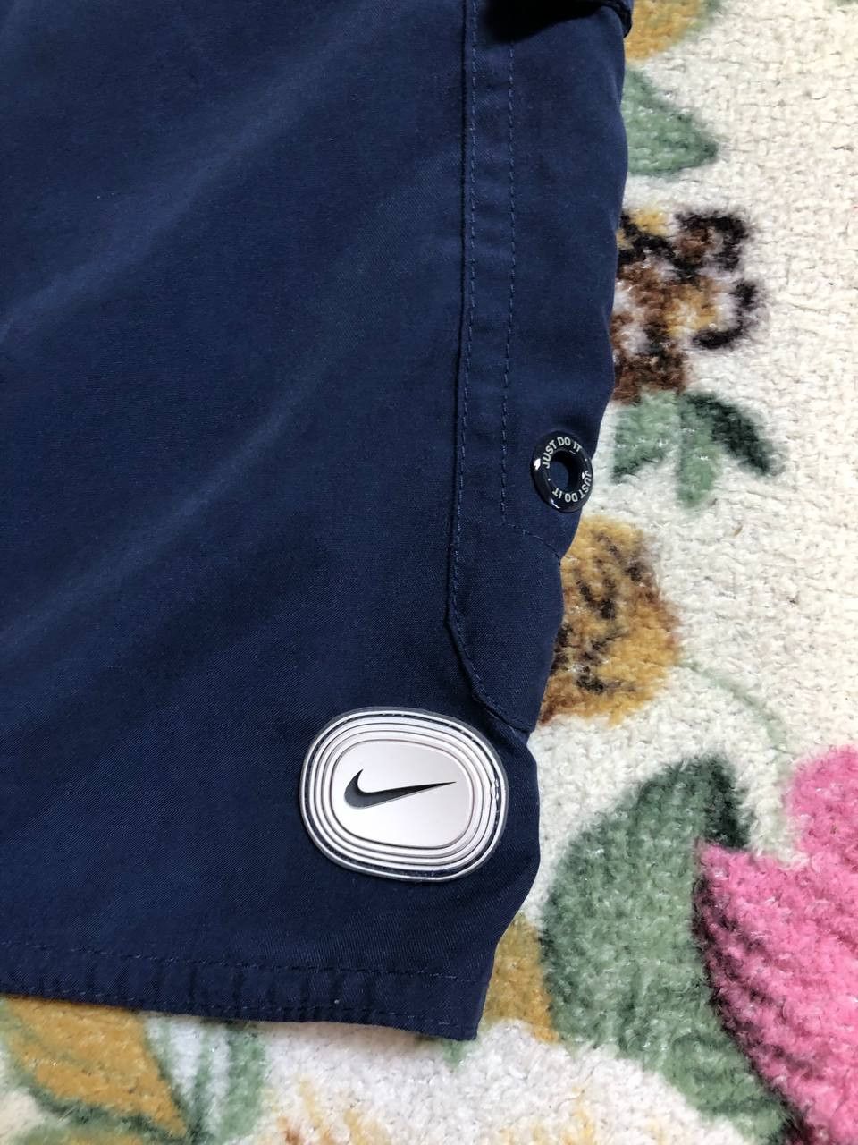 Nike Vintage Mens Vintage Nike nylon shorts 90s streetwear Size US 32 / EU 48 - 4 Thumbnail