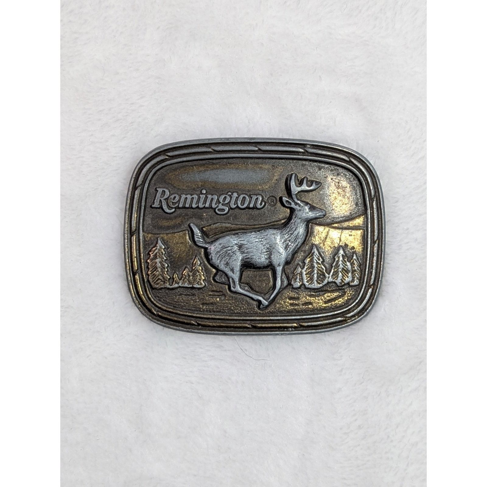 Other Vintage 1979 Remington Running Deer Belt Buckle Sid Bell Size ONE SIZE - 1 Thumbnail