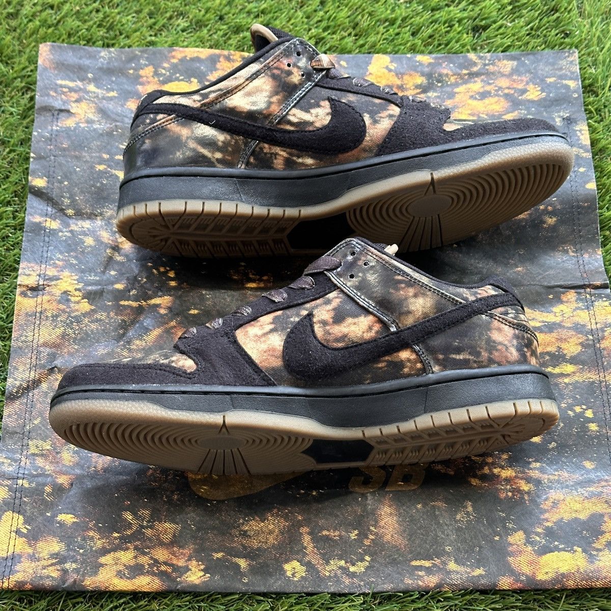 Nike NIKE SB DUNK LOW PREMIUM PUSHEAD 2 - 536356 002 Size US 8.5 / EU 41-42 - 4 Thumbnail