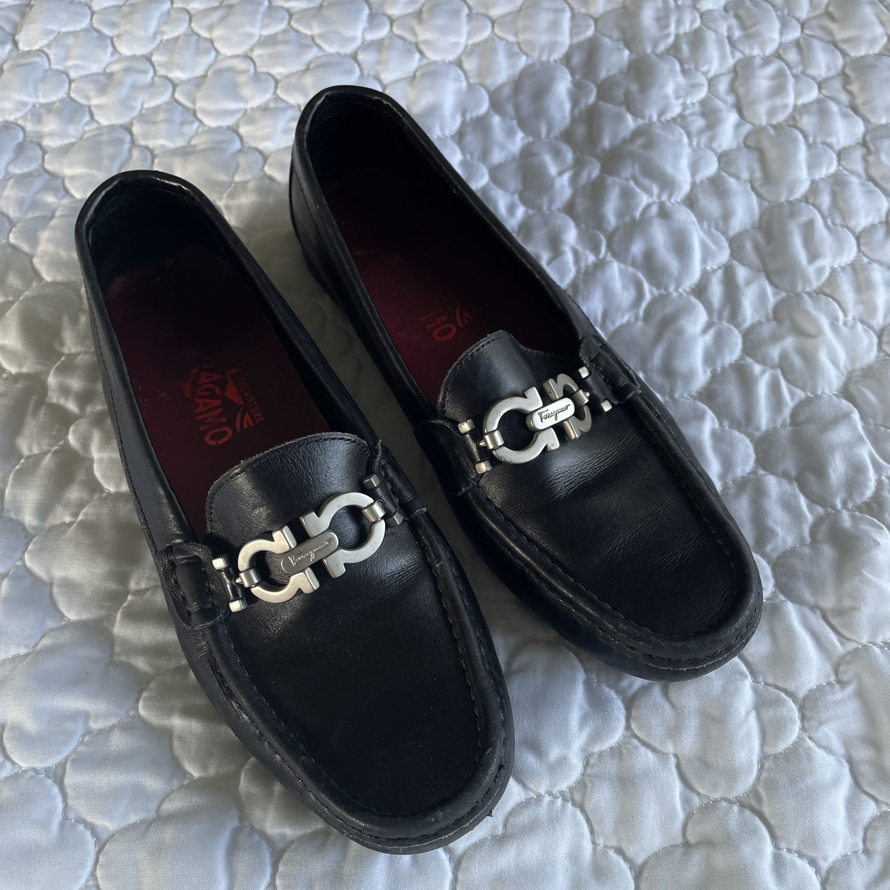 Ferragamo Rolo Gancini Leather Loafer Size 5.5