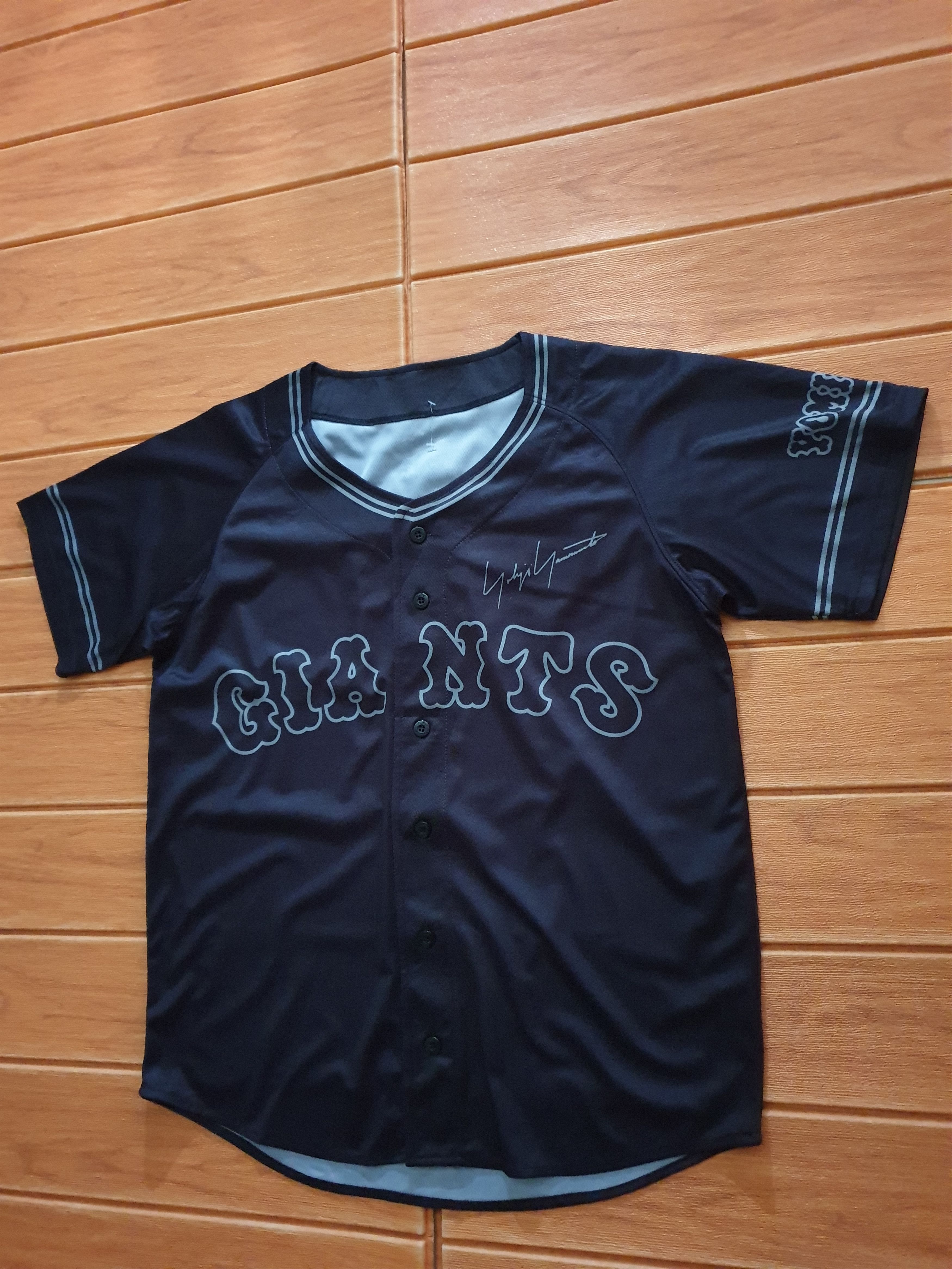 Japanese Brand Mizuno black colour shirt Size US M / EU 48-50 / 2 - 5 Thumbnail
