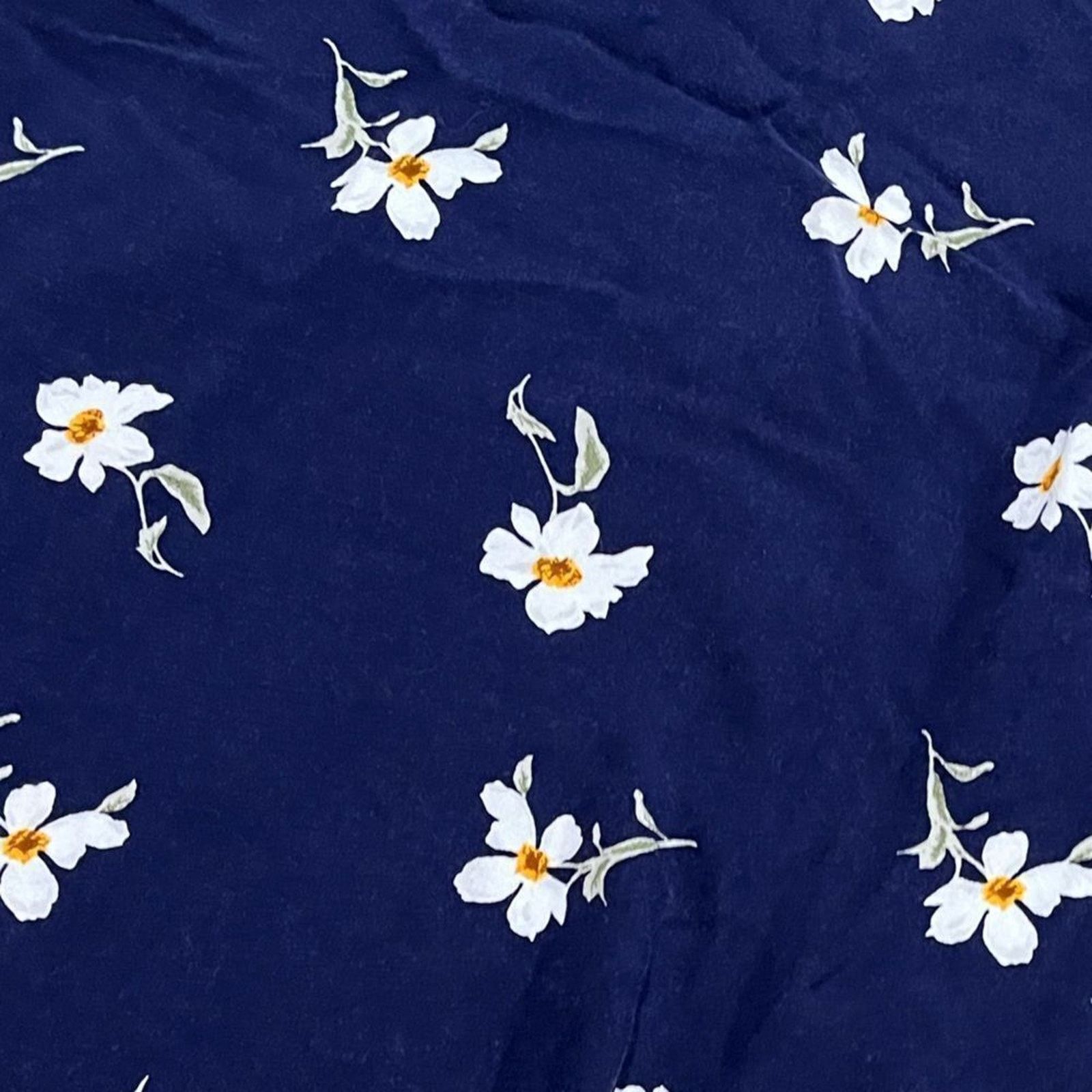 American Eagle Outfitters American Eagle Strappy Back Shift Dress Floral Scoop NeckXXS Size XXS / US 00 / IT 34 - 2 Thumbnail