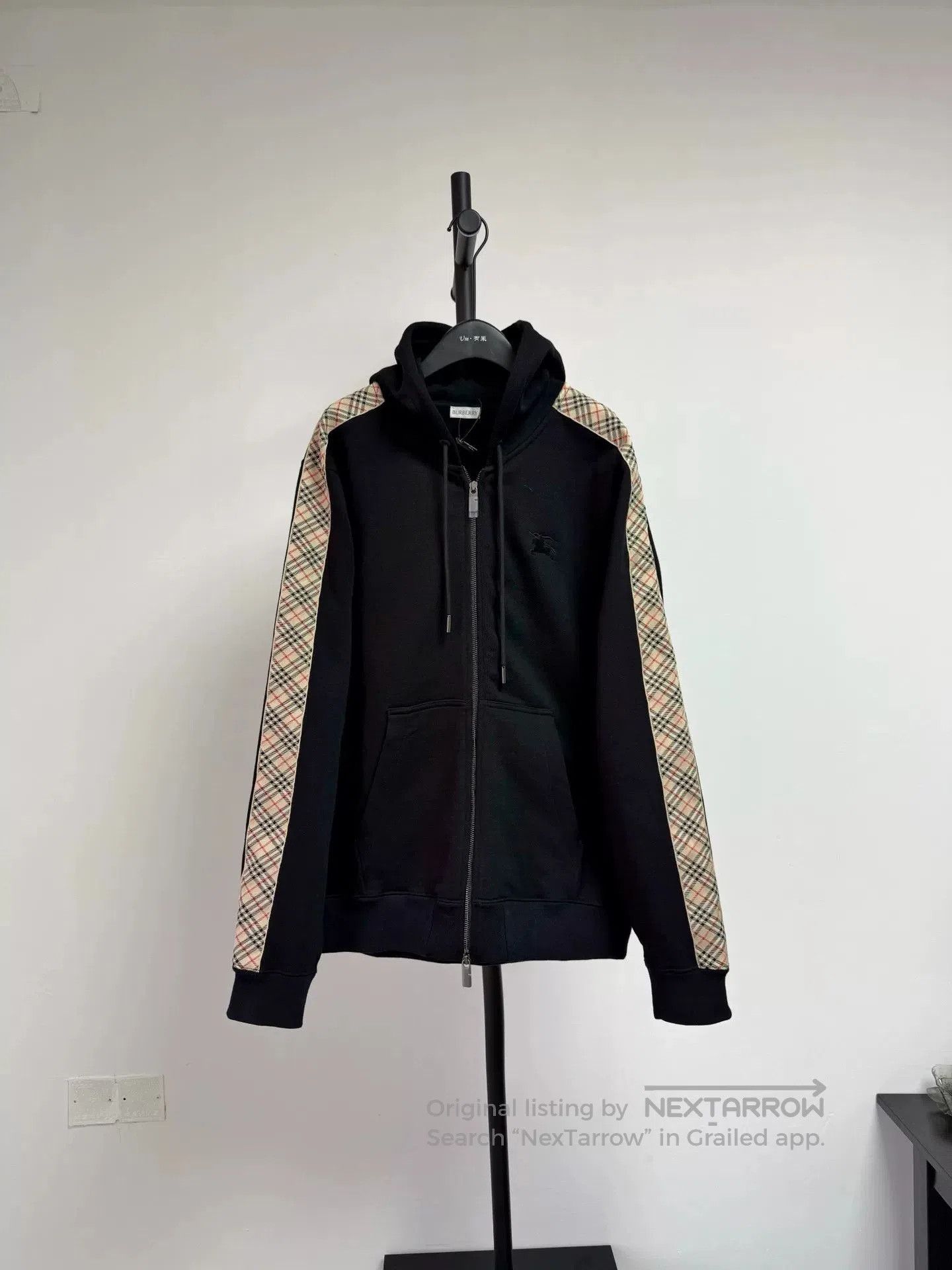 Burberry Burberry Black Hoodie XL New. Size US XL / EU 56 / 4 - 9 Thumbnail