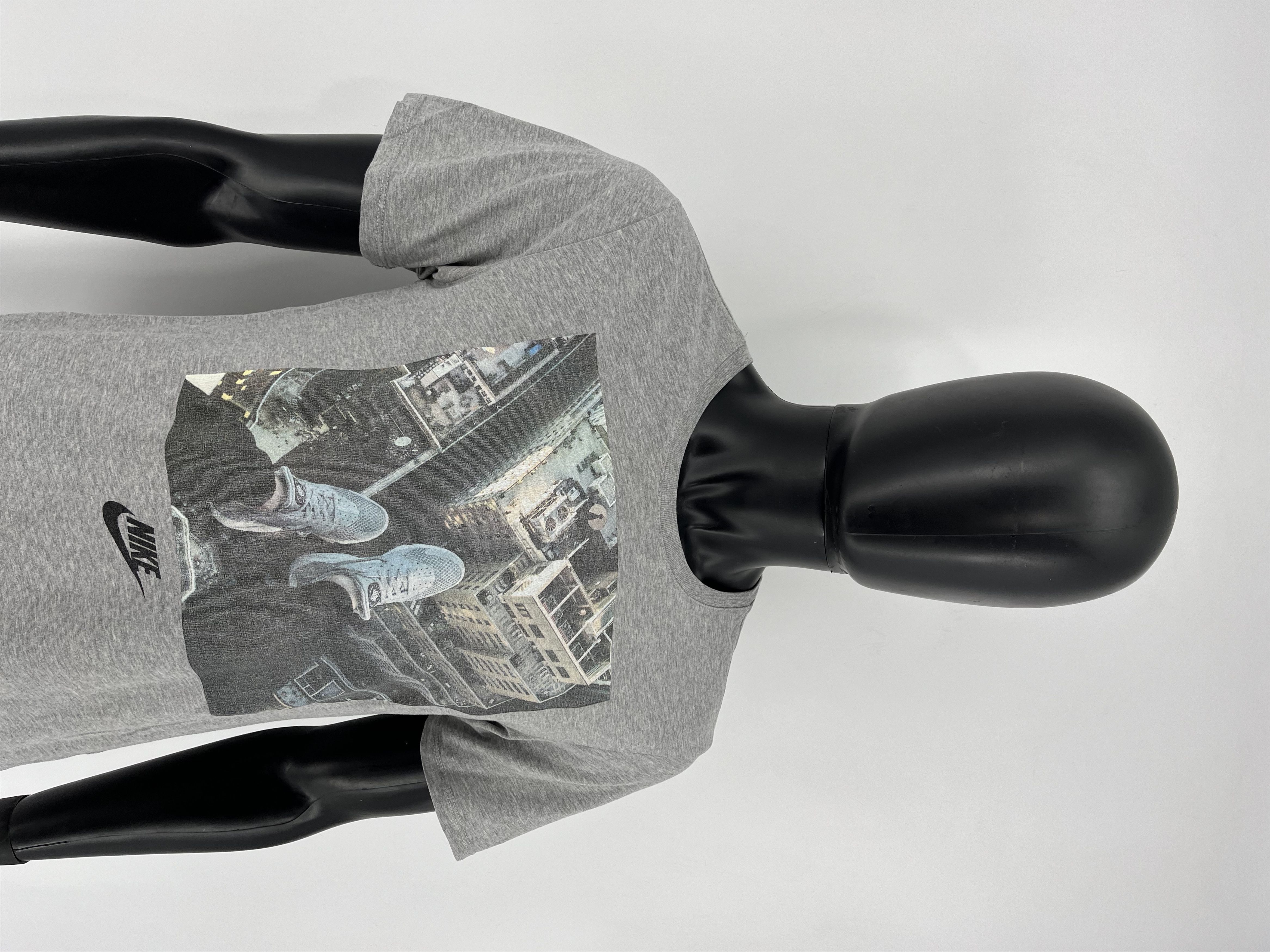 Nike Vintage 90s Nike Swoosh Logo Tee Travis Scott Style Grailed Size US M / EU 48-50 / 2 - 3 Thumbnail