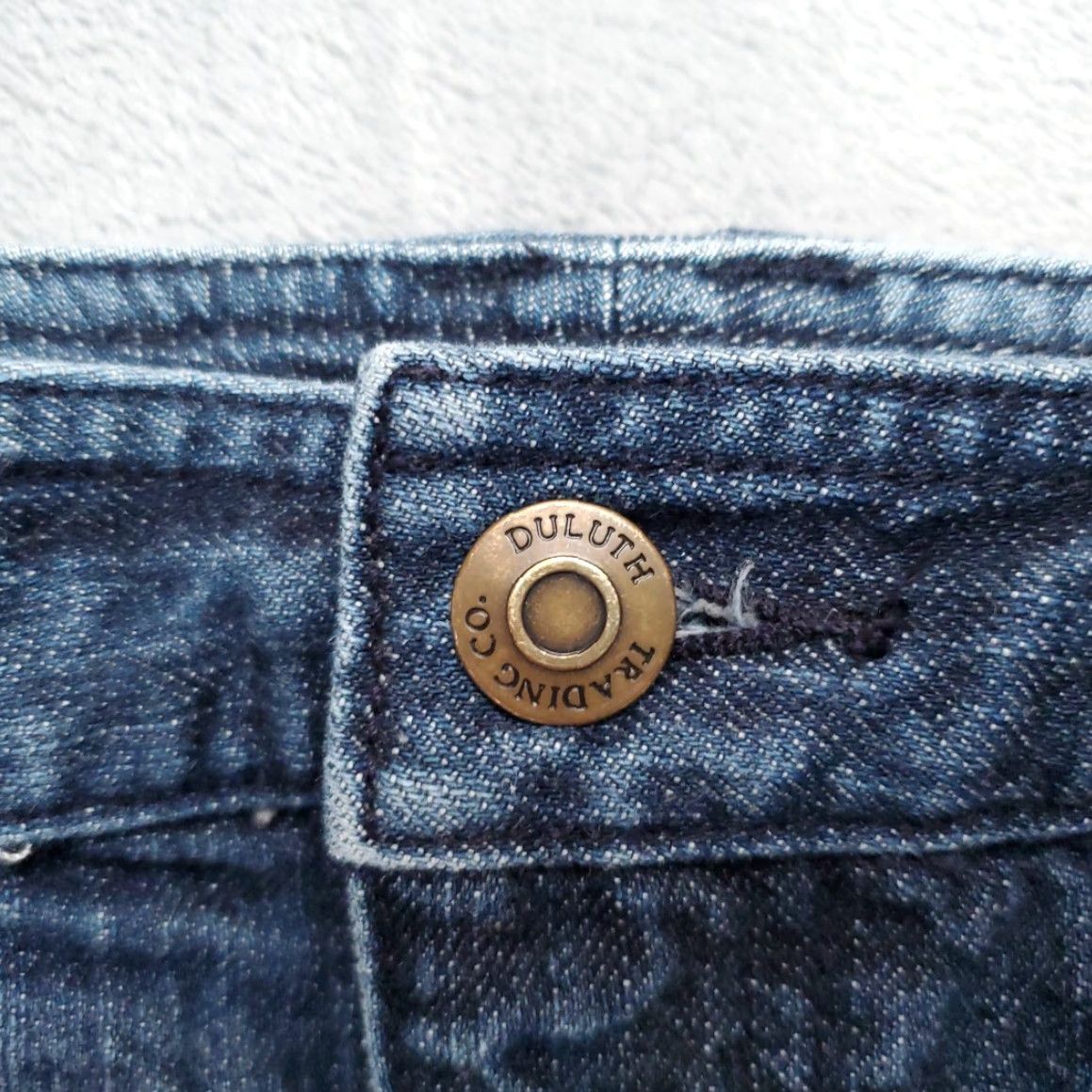 Denime Duluth Trading Jeans Womens 10x31 Blue Denim Straight Leg Classic Casual Pants Jeans Women 10 Blue Denim Straight Size 32" / US 10 / IT 46 - 6 Thumbnail
