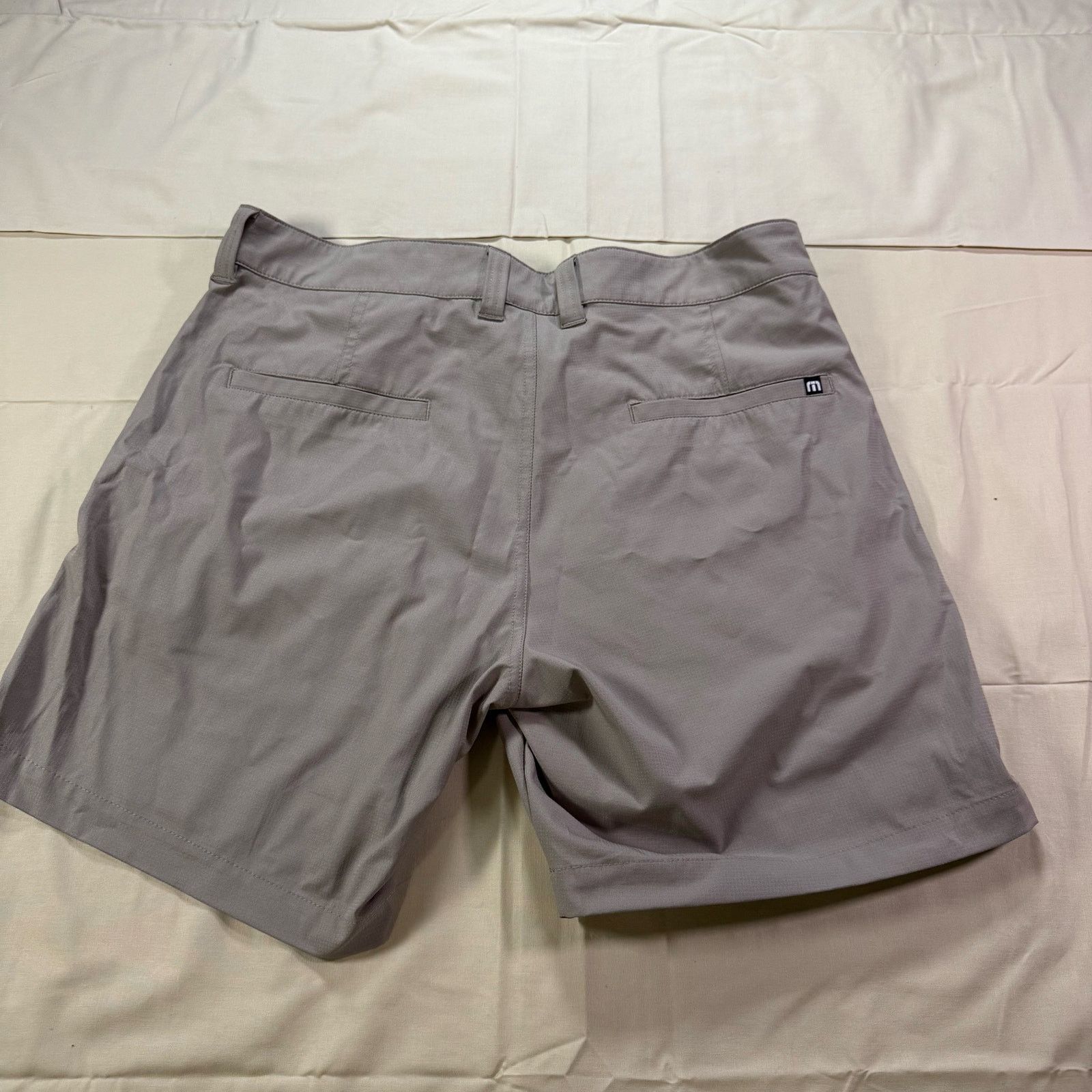 TravisMathew Travis Mathew Wanderlust Mens Shorts 32 Gray 9" Inseam Golf Size US 32 / EU 48 - 6 Thumbnail