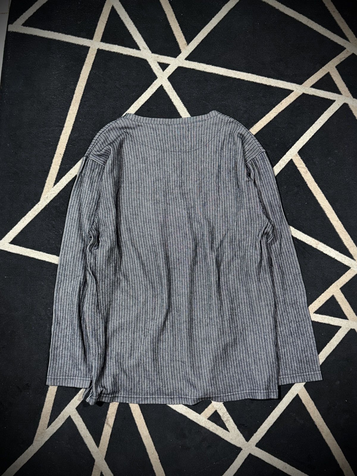Tornado Mart Ourhouse Japanese Thermal Long Sleeve Gothic Styled Size US L / EU 52-54 / 3 - 2 Thumbnail