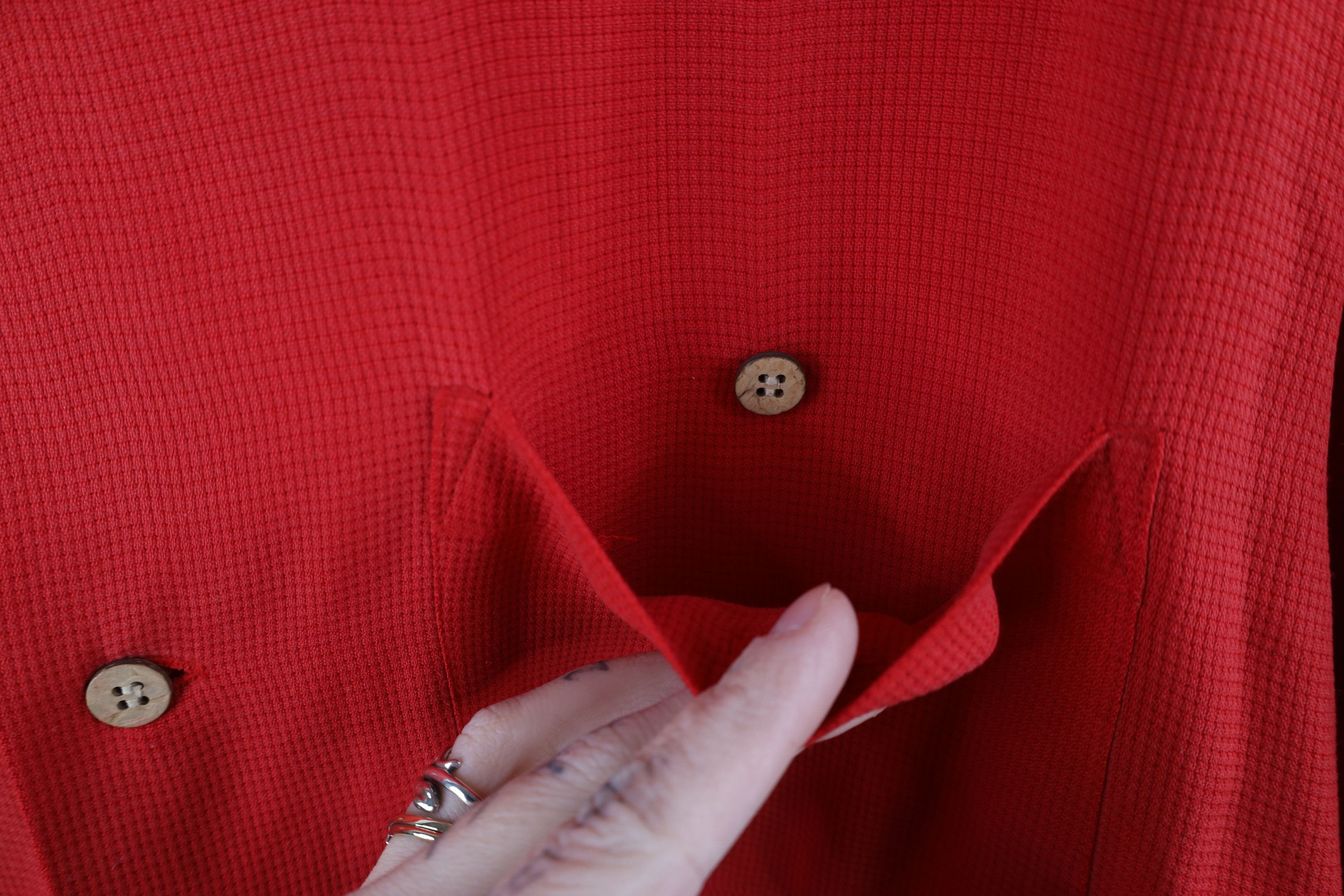 Vintage Vintage 90s Streetwear Silk Short Sleeve Button Shirt Red Size US XL / EU 56 / 4 - 5 Thumbnail