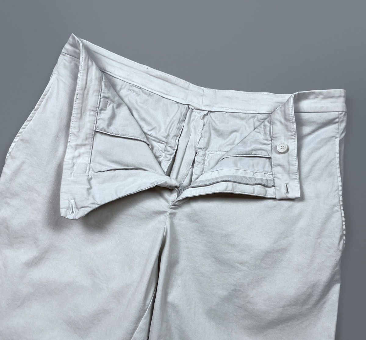 Neil Barrett Men's Neil Barrett Chiaccio Grey Chino Pants Size 52 Size US 34 / EU 50 - 8 Thumbnail