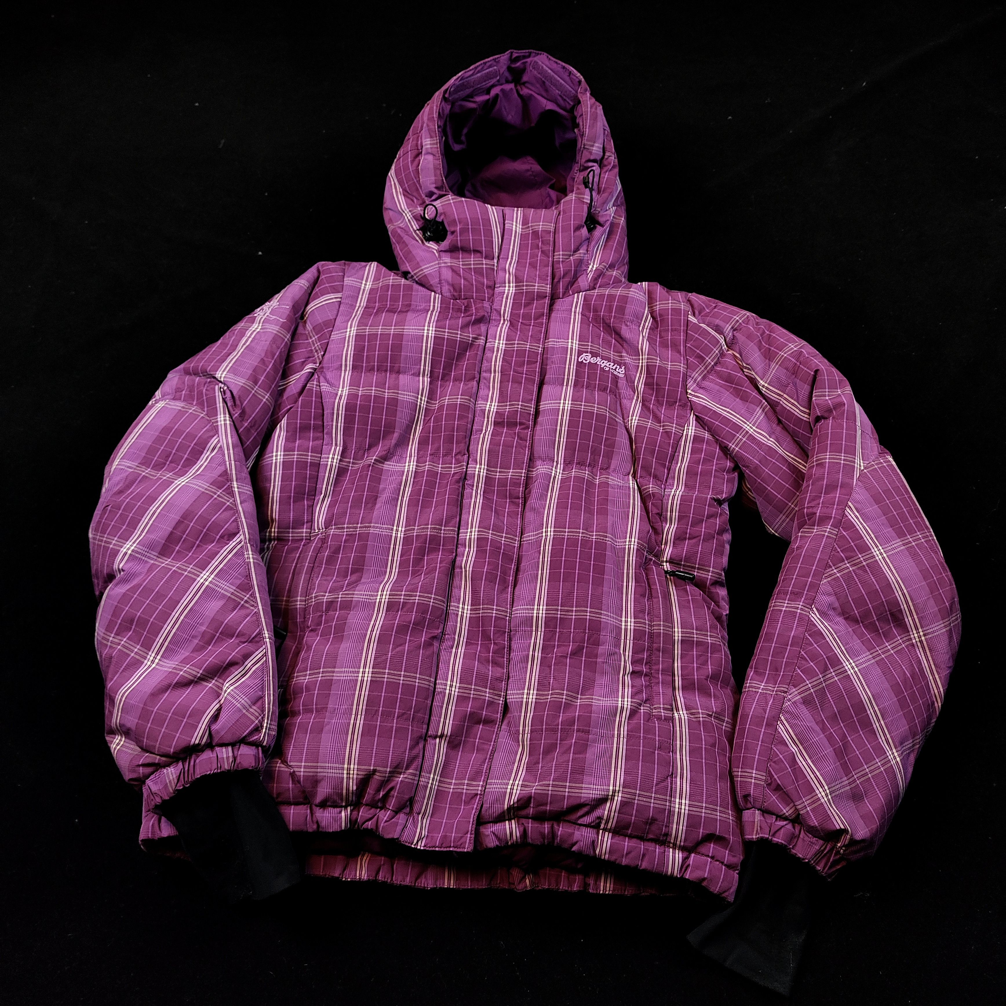 image of Bergans Of Norway Bergans M Dyna Down Puffer Lady Jacket Warm Winter Zip Up in Pink Purple, Women's
