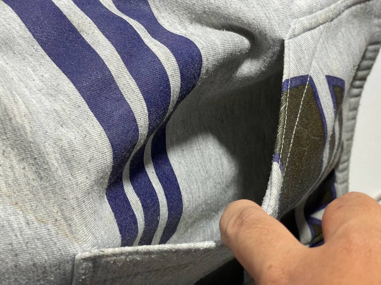 Adidas Vintage 90s adidas big logo hoodie size M Size US M / EU 48-50 / 2 - 10 Thumbnail