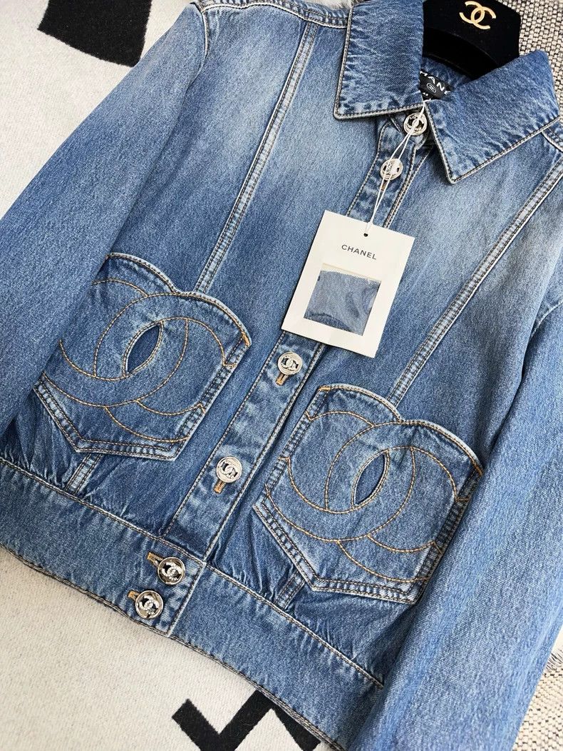 Chanel Chanel 24P Spring and Summer Preview Xin Zhilei's same lov Size M / US 6-8 / IT 42-44 - 3 Thumbnail