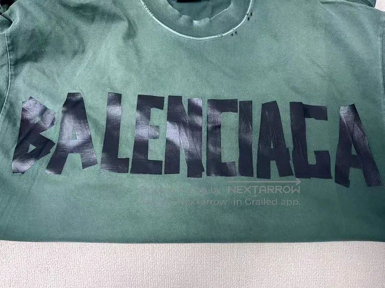 Balenciaga Balenciaga Letter Logo Printed Flat Knit Round Neck Short Size US L / EU 52-54 / 3 - 3 Thumbnail