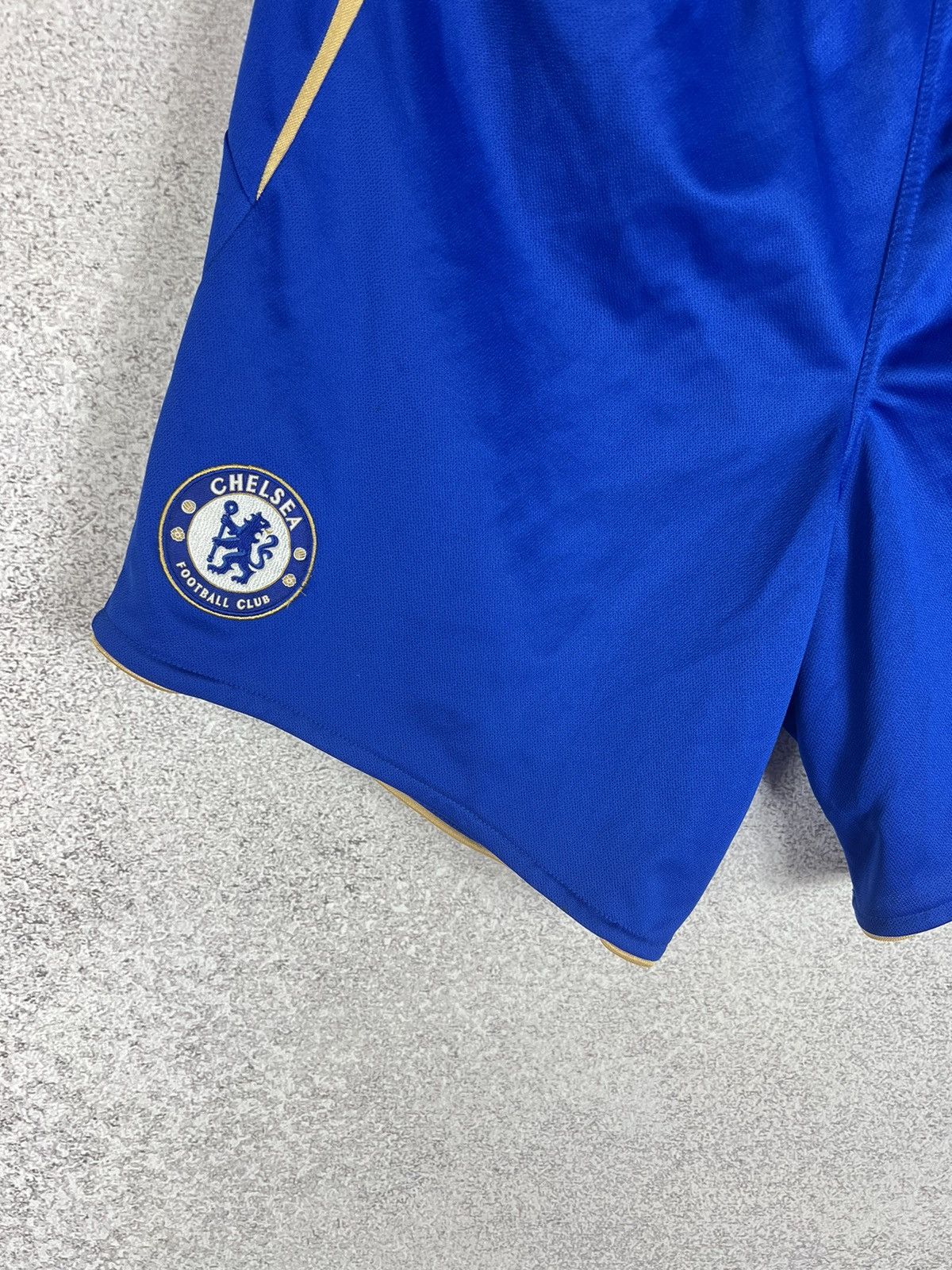 Umbro Vintage FC Chelsea Umbro 2005-2006 Football Shorts Soccer Size US 36 / EU 52 - 2 Thumbnail