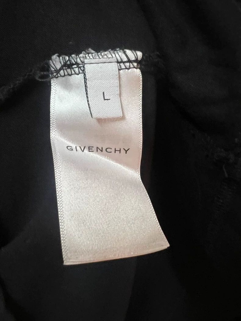 Givenchy Givenchy Men's casual short-sleeve T-shirt, L size Size US L / EU 52-54 / 3 - 5 Thumbnail