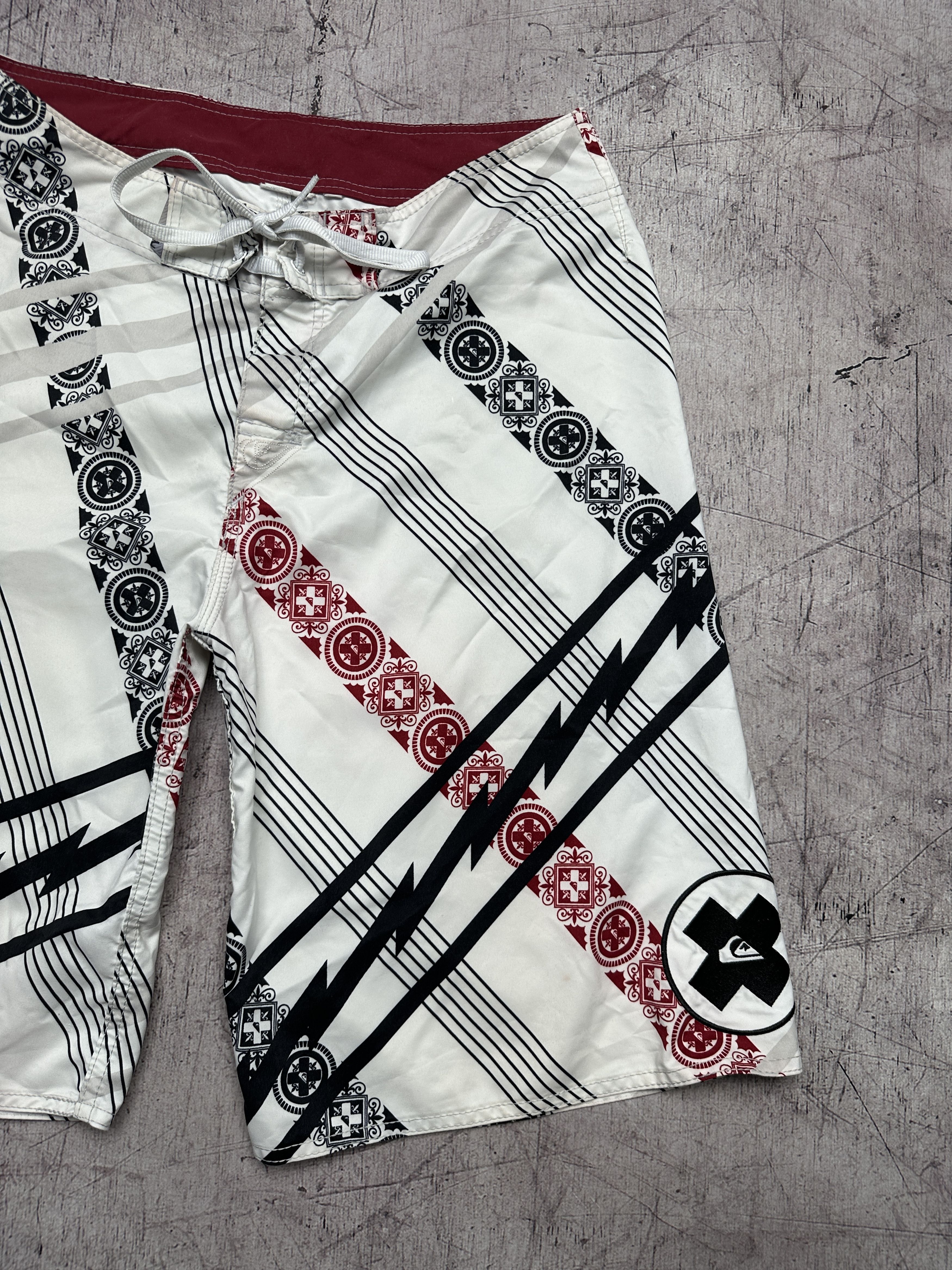 Quiksilver Quiksilver Vintage Mens Surf Style Shorts Size US 32 / EU 48 - 2 Thumbnail
