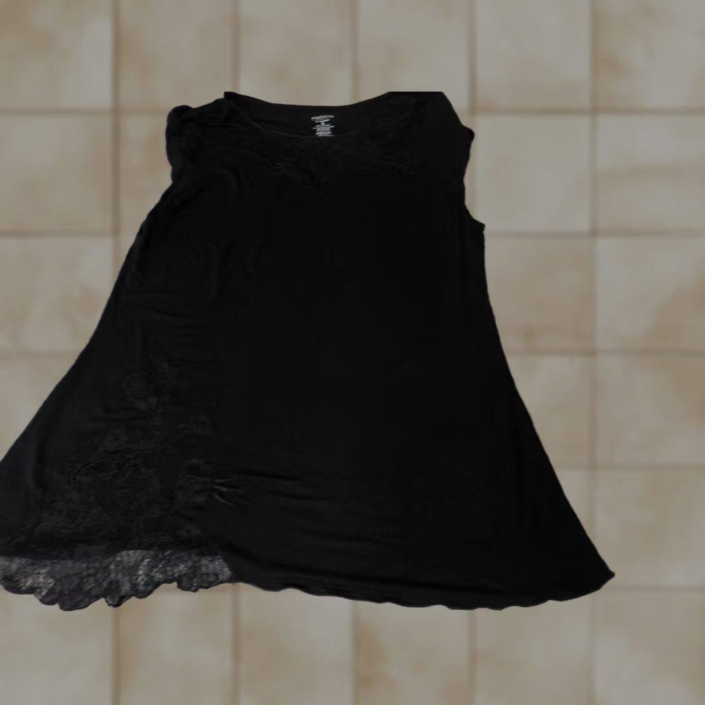 Madison Madison Blouse Shirt Womens M Black Short Sleeve Crew Neck Pullover Stretch Rayon Casual Size M / US 6-8 / IT 42-44 - 1 Thumbnail