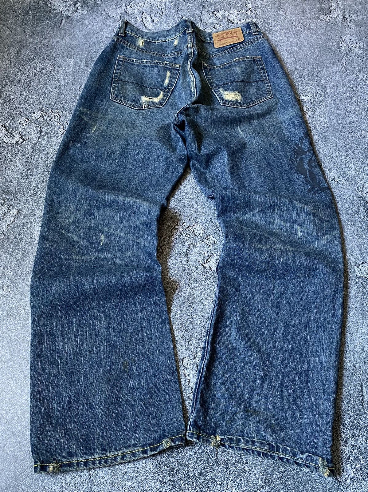 20471120 × Abercrombie & Fitch × Hysteric Glamour Abercrombie fitch distressed boot cut logo ripped jeans wide Size US 32 / EU 48 - 4 Thumbnail