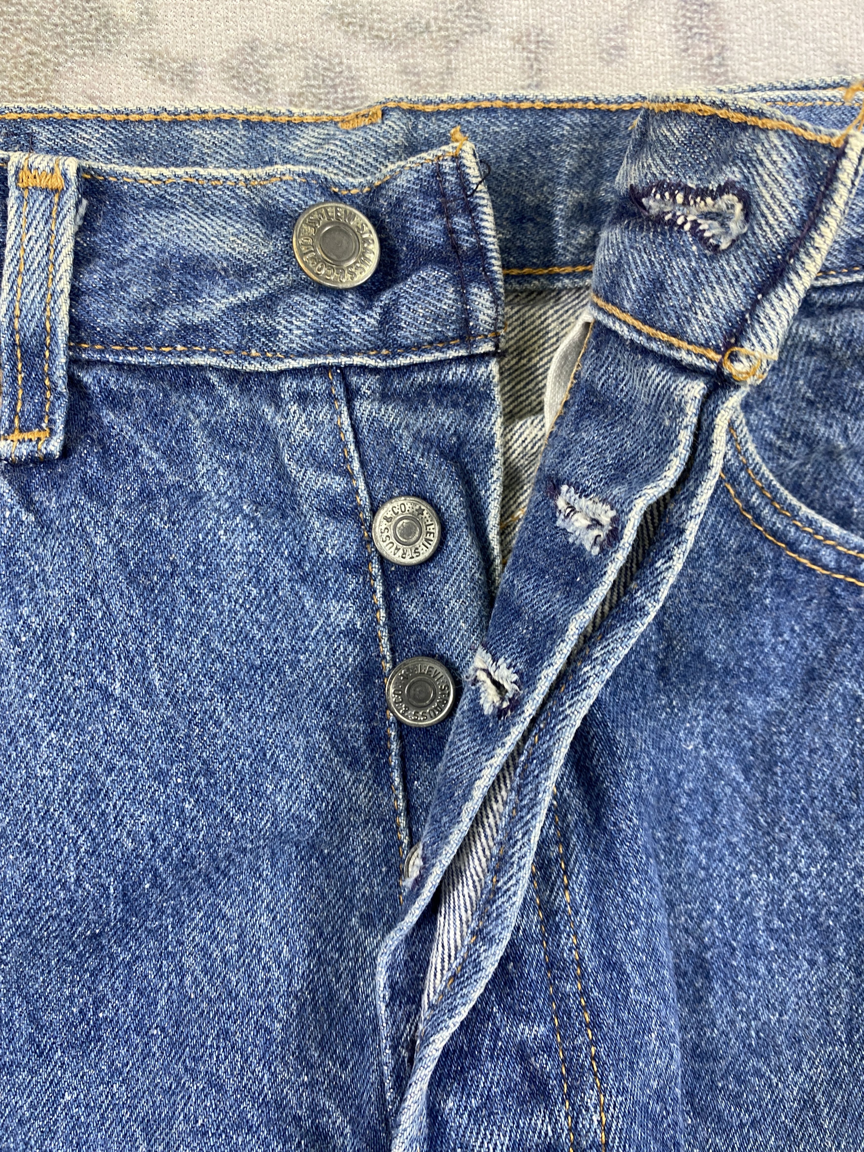 Levi's Blue Vintage Levi's 501 Jeans 28x5.5 Short Denim- JN3737 Size US 28 / EU 44 - 4 Thumbnail