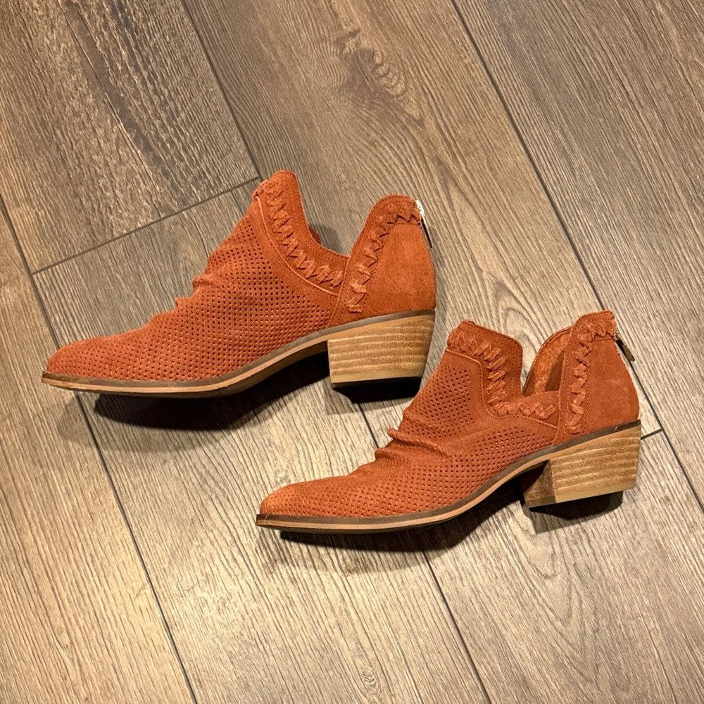 Vince Camuto Vince Camuto Women's 8 Rust Ankle Booties Block Heel Casual Size US 8 / IT 38 - 2 Thumbnail