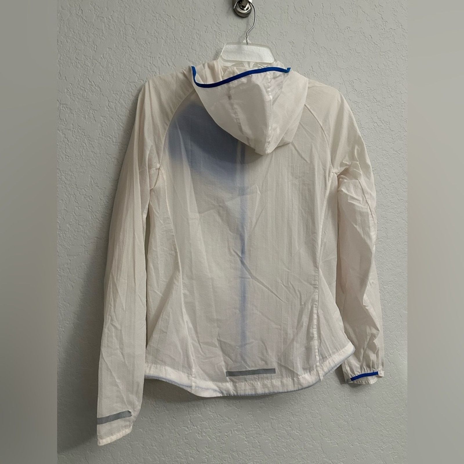 Nike Nike Impossibly Light Running Jacket Womens M WHITE BLUE Size M / US 6-8 / IT 42-44 - 7 Thumbnail
