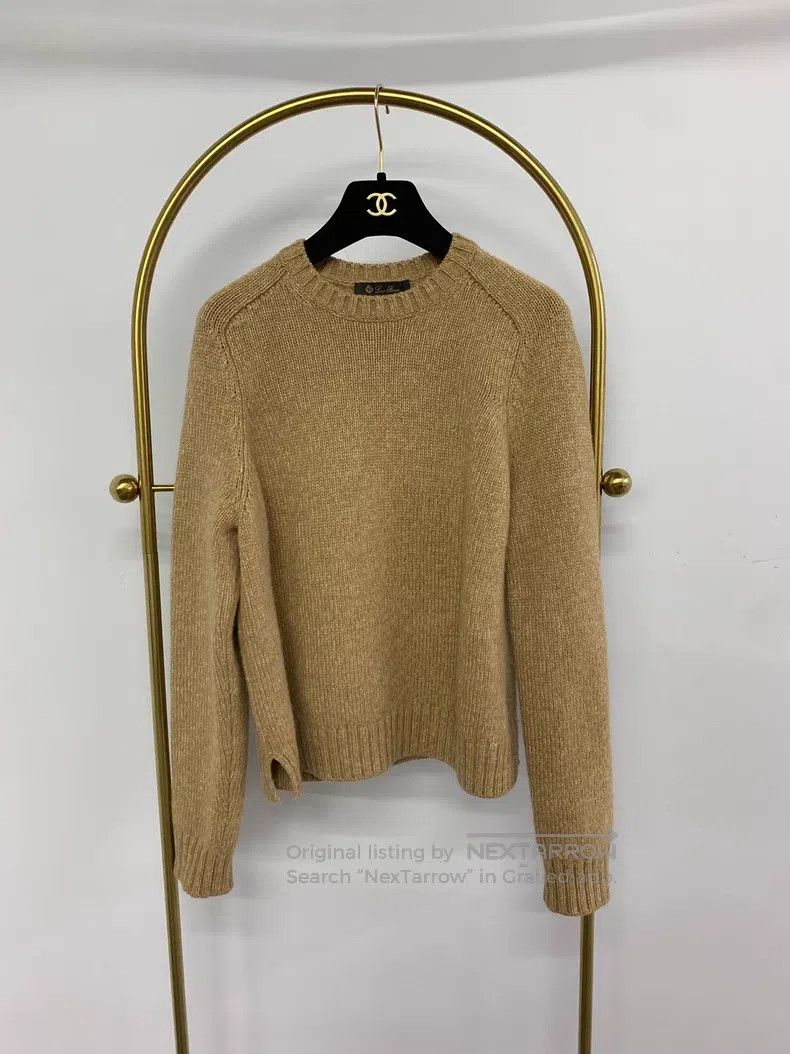 Loro Piana Loro Piana Khaki classic round neck cashmere sweater, new Size XS / US 0-2 / IT 36-38 - 1 Thumbnail