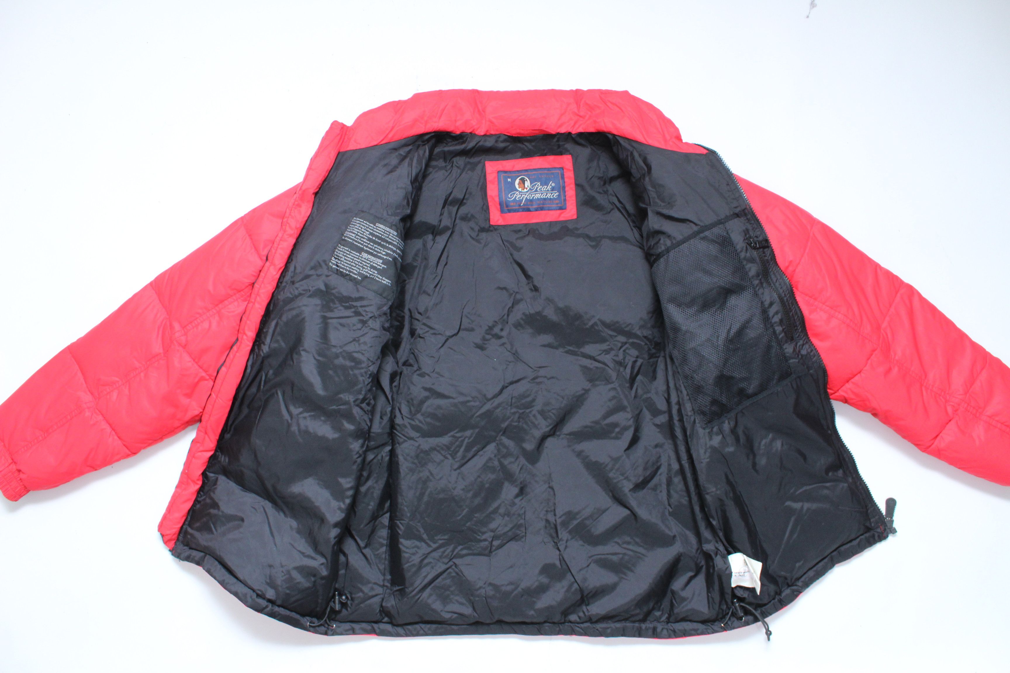 Peak Performance Peak Performance Down Jacket Coat Mens Size M Vintage Rare Size US M / EU 48-50 / 2 - 13 Thumbnail