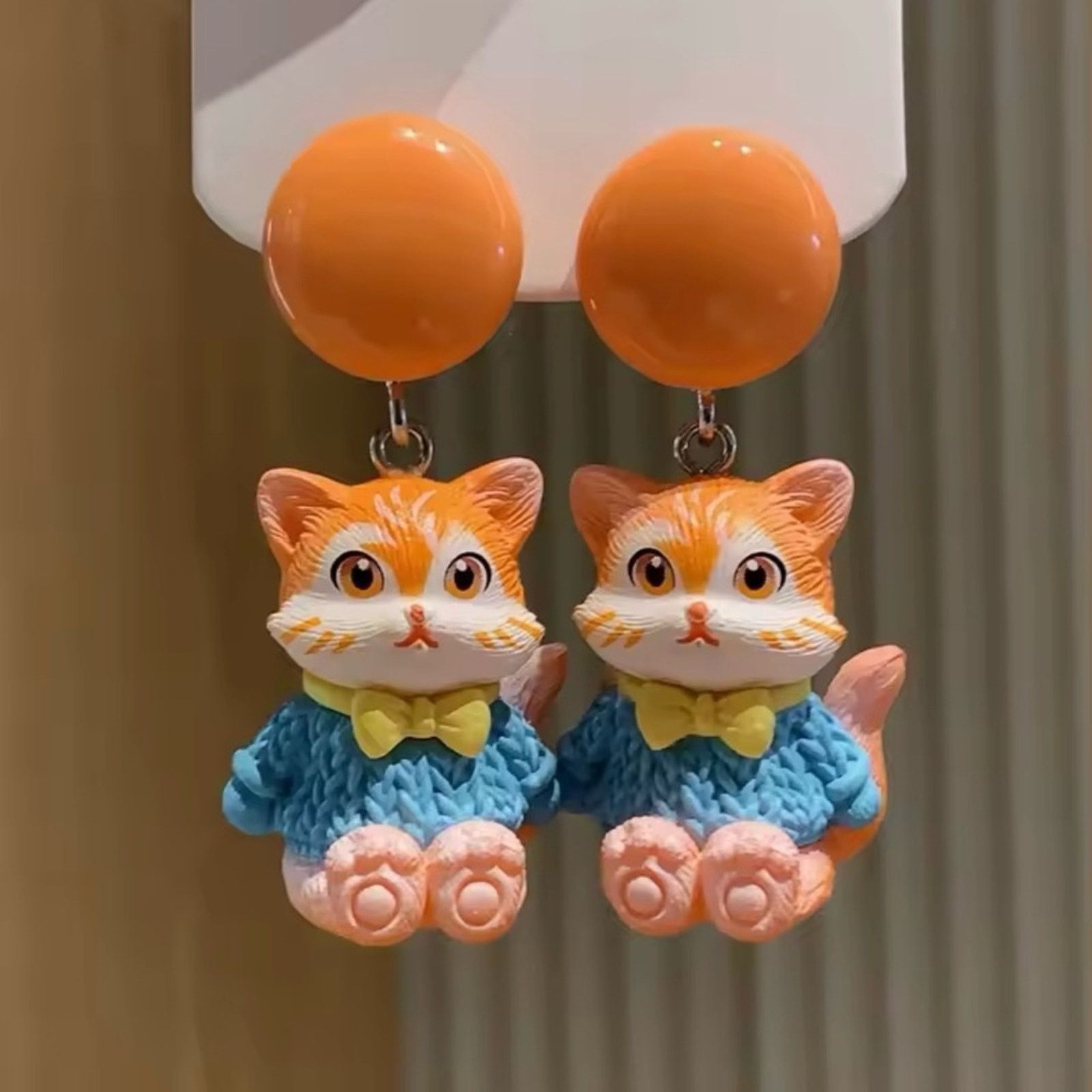 Other Pair of Playful Cute Cartoon Kitten Cat Resin Earrings Size ONE SIZE - 1 Thumbnail