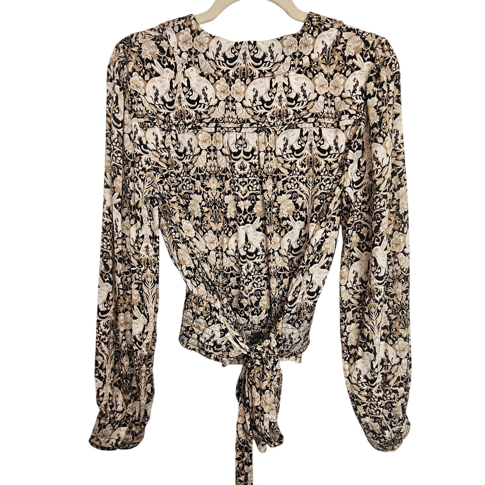 Anthropologie Anthropologie Womens Floral Rabbit Print Surplice Top Sz M Size M / US 6-8 / IT 42-44 - 9 Thumbnail