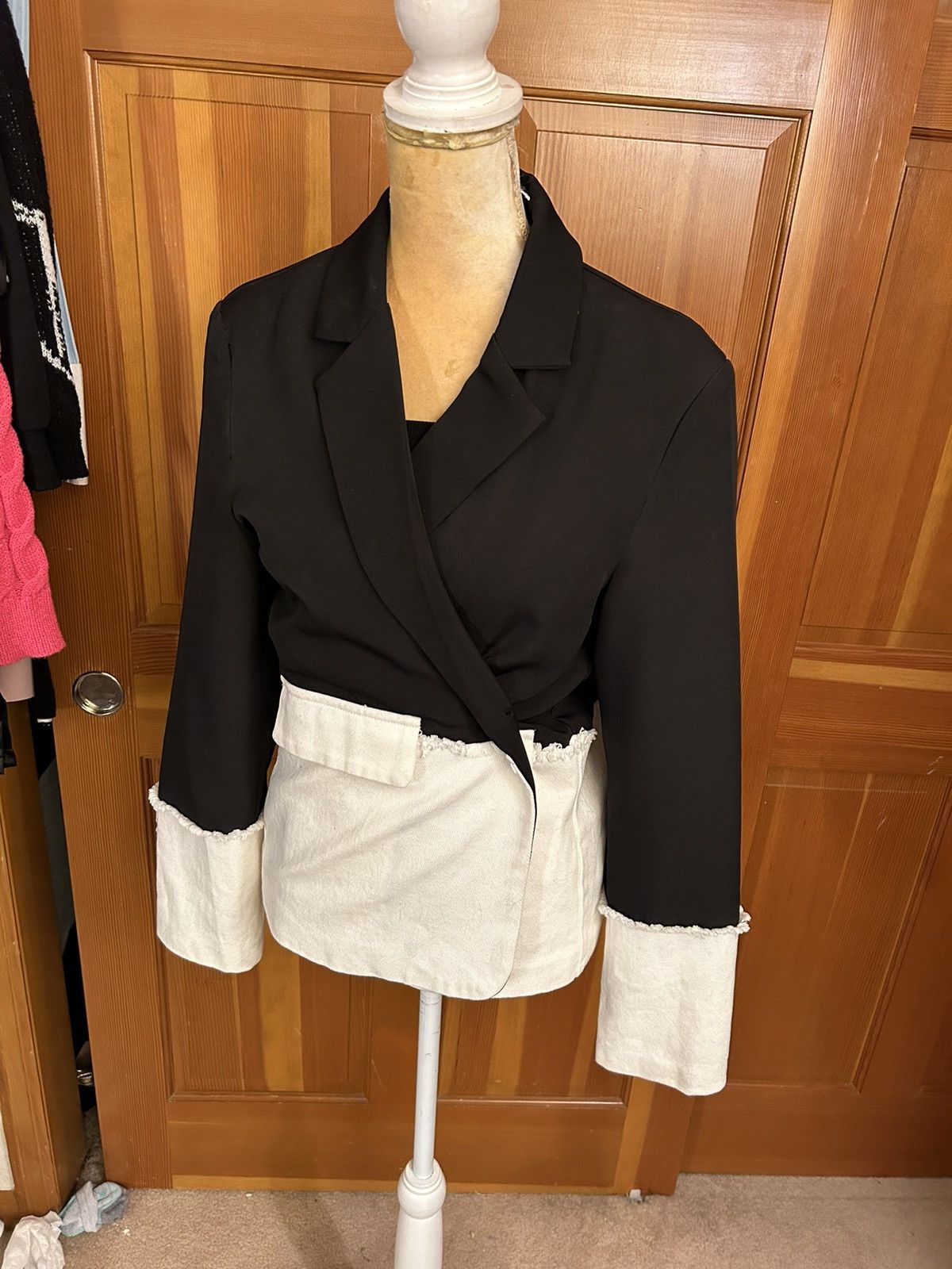 Designer × Other NWT, Lavishly Paris Women’s Limited Edition Fall Blazer Size S / US 4 / IT 40 - 10 Thumbnail